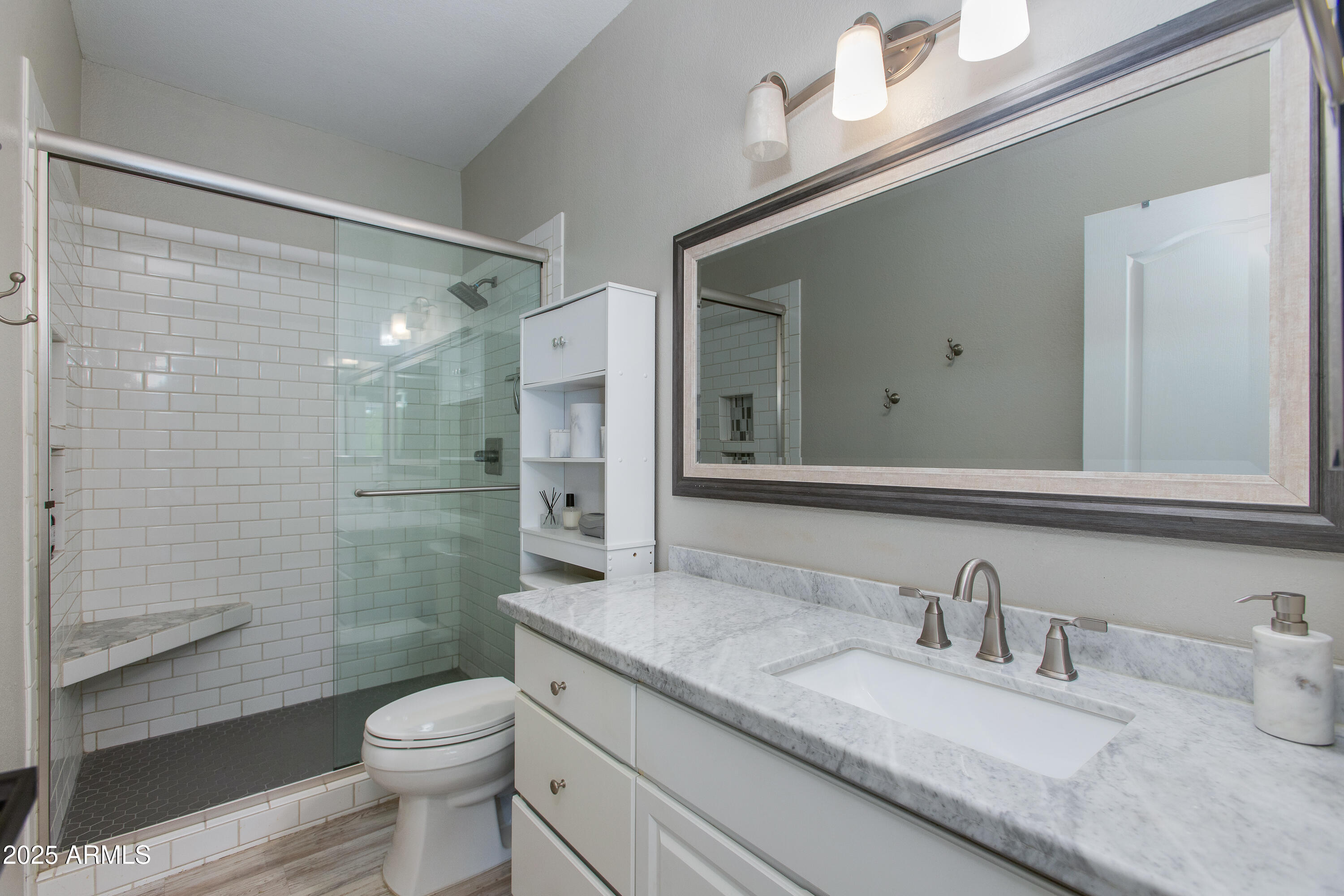 1411 E ORANGEWOOD Avenue, 237