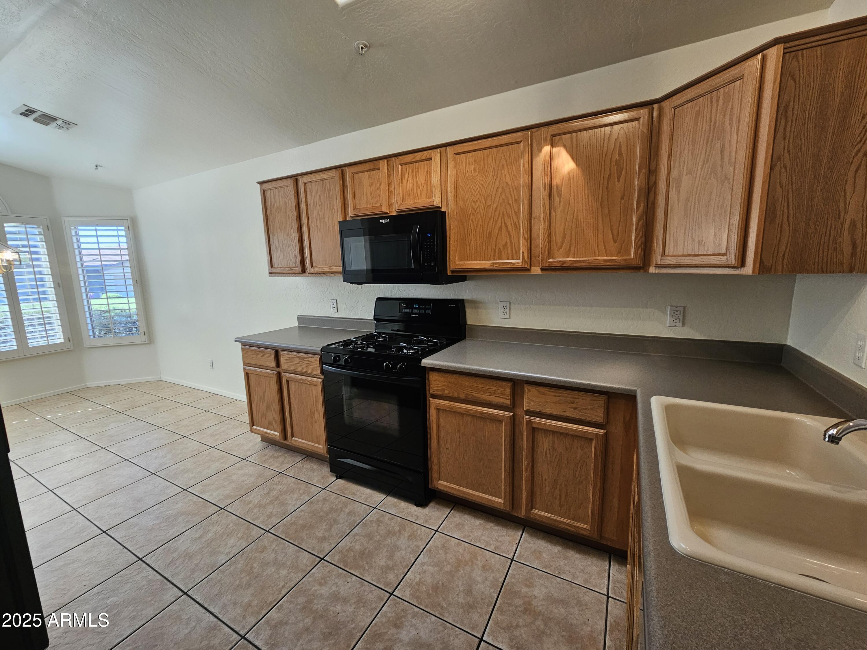 10360 E PENSTAMIN Drive