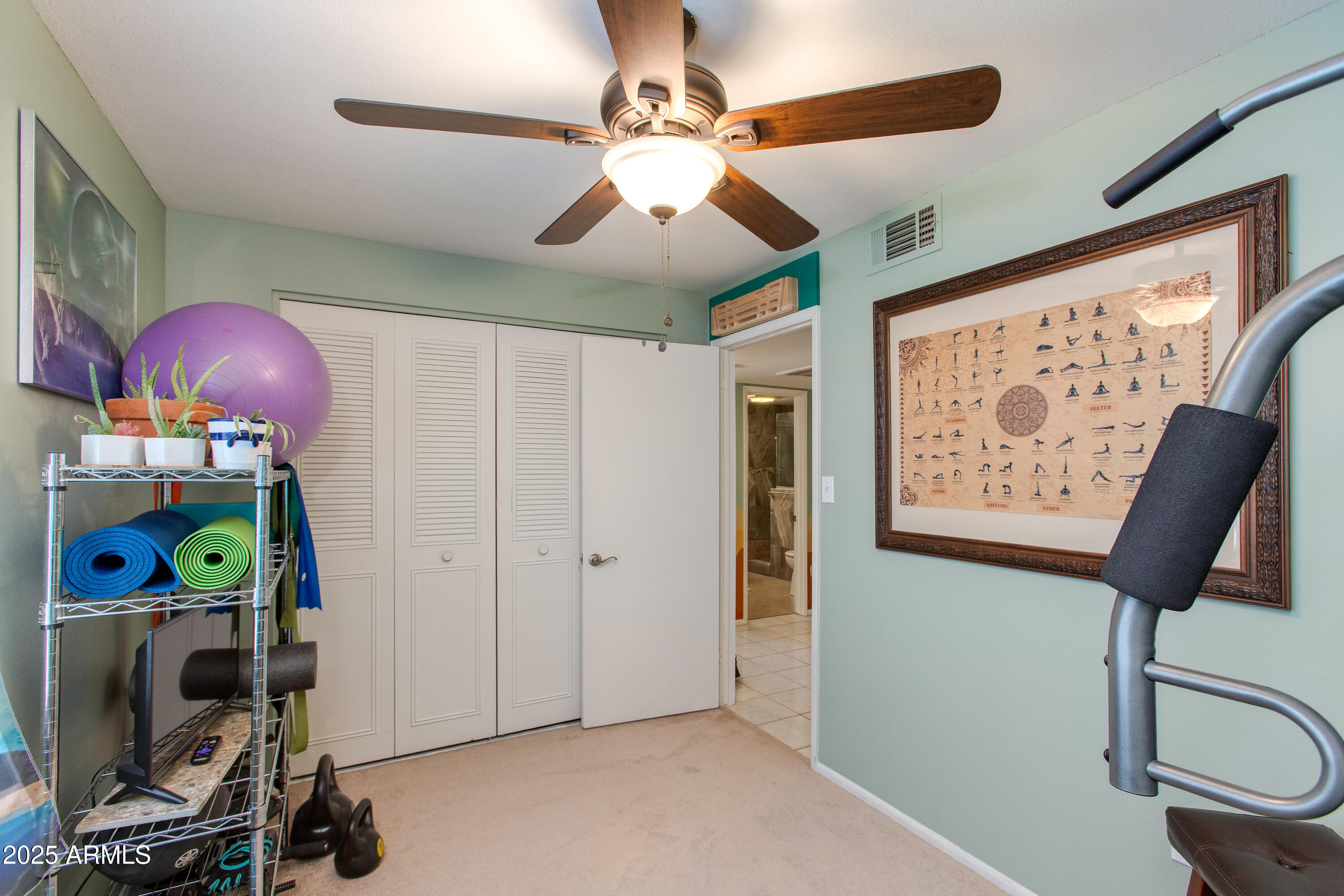 1326 W JOAN DE ARC Avenue