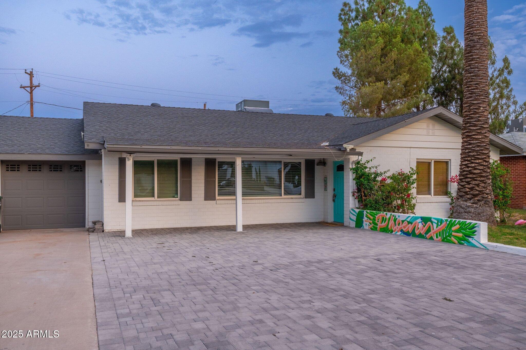 4036 N 40TH Place