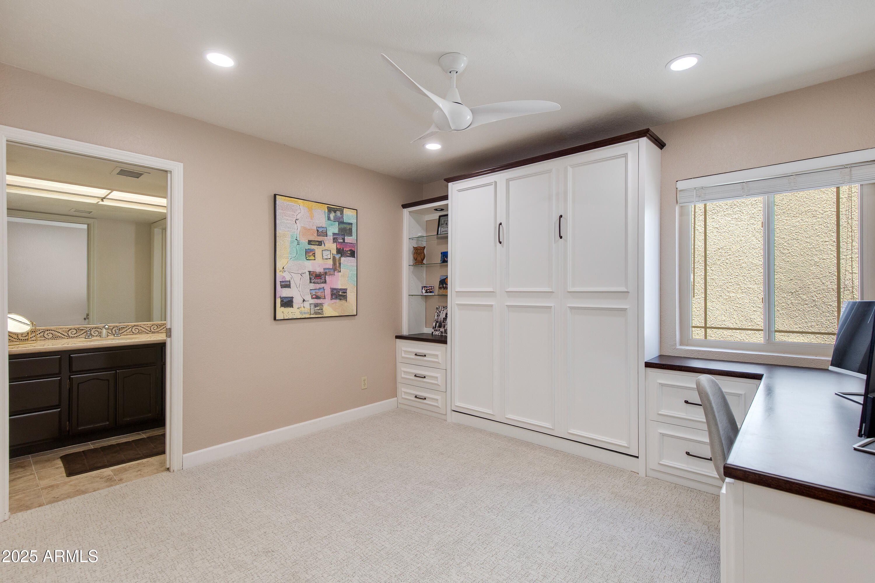 5205 N 25TH Place