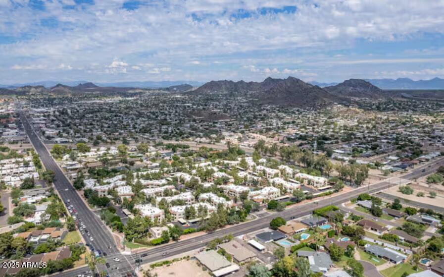 750 E Northern Avenue, 1018