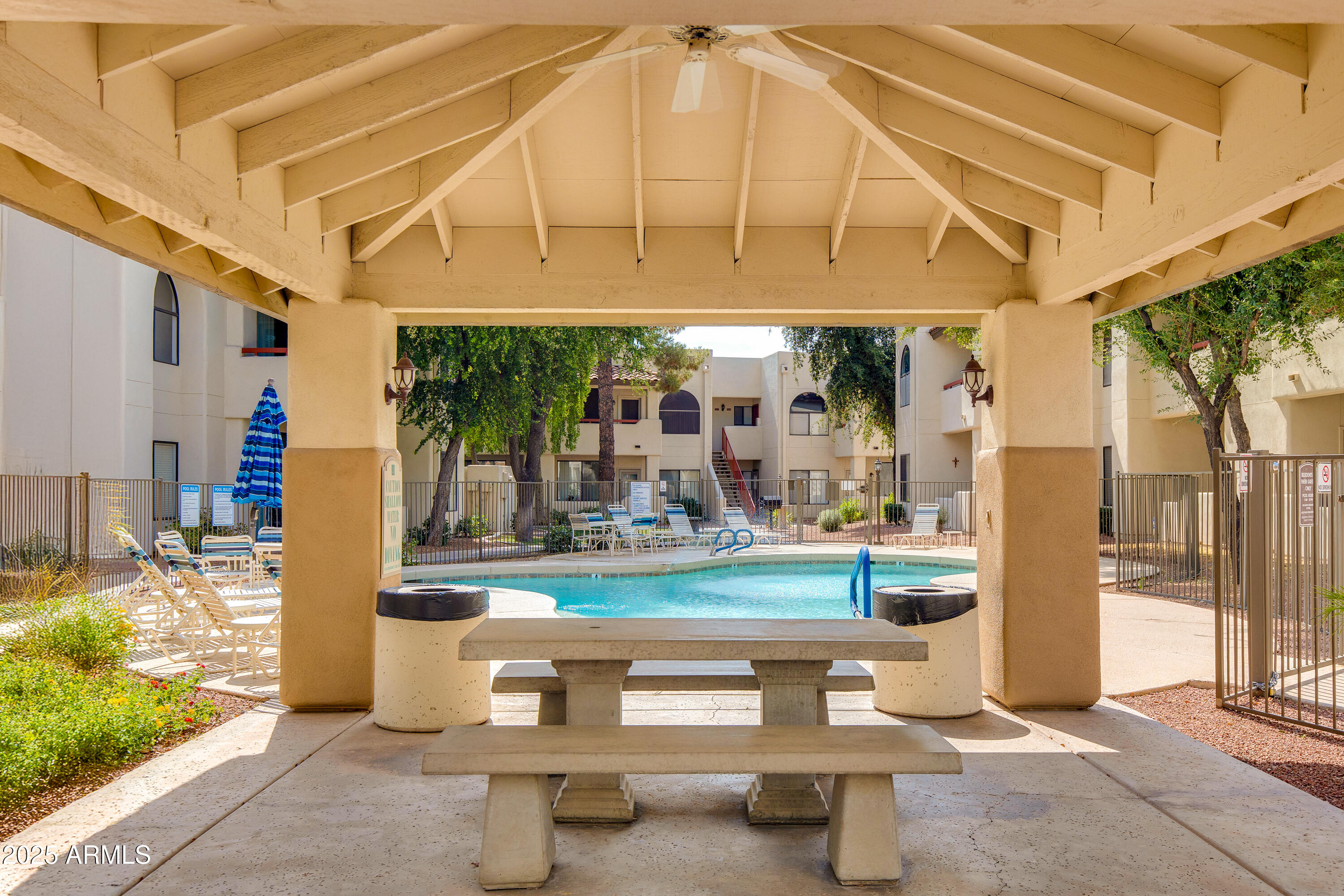 750 E Northern Avenue, 1018