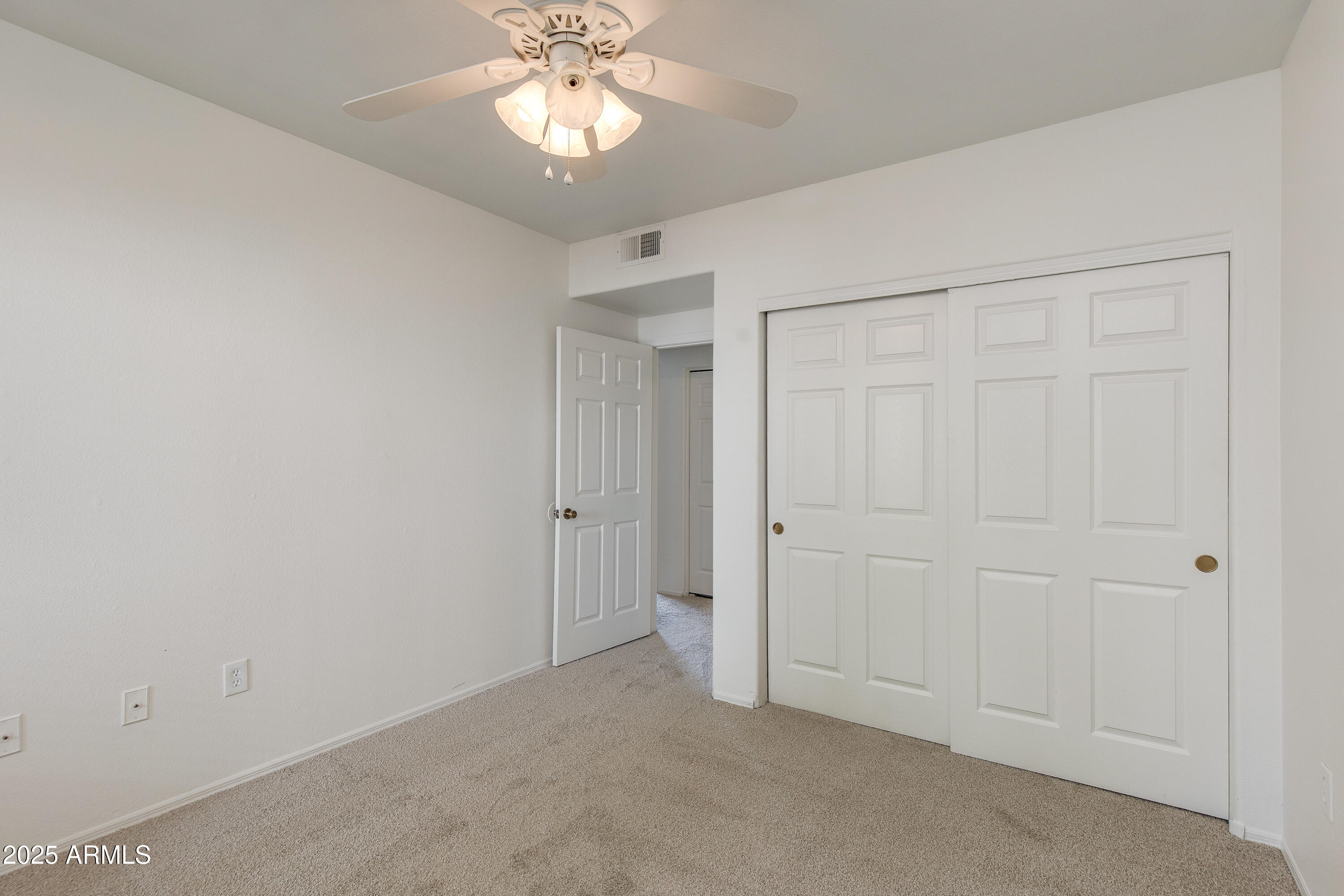 750 E Northern Avenue, 1018