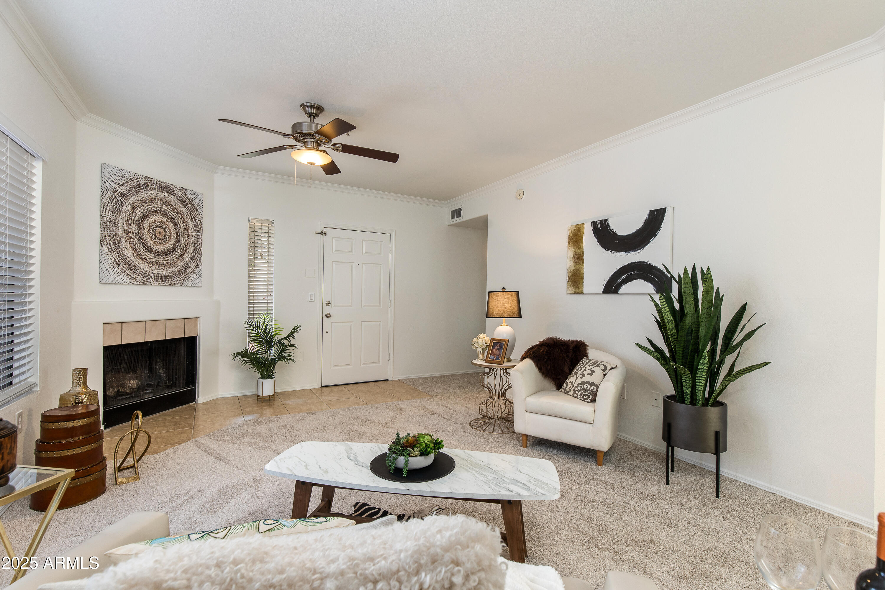 750 E Northern Avenue, 1018