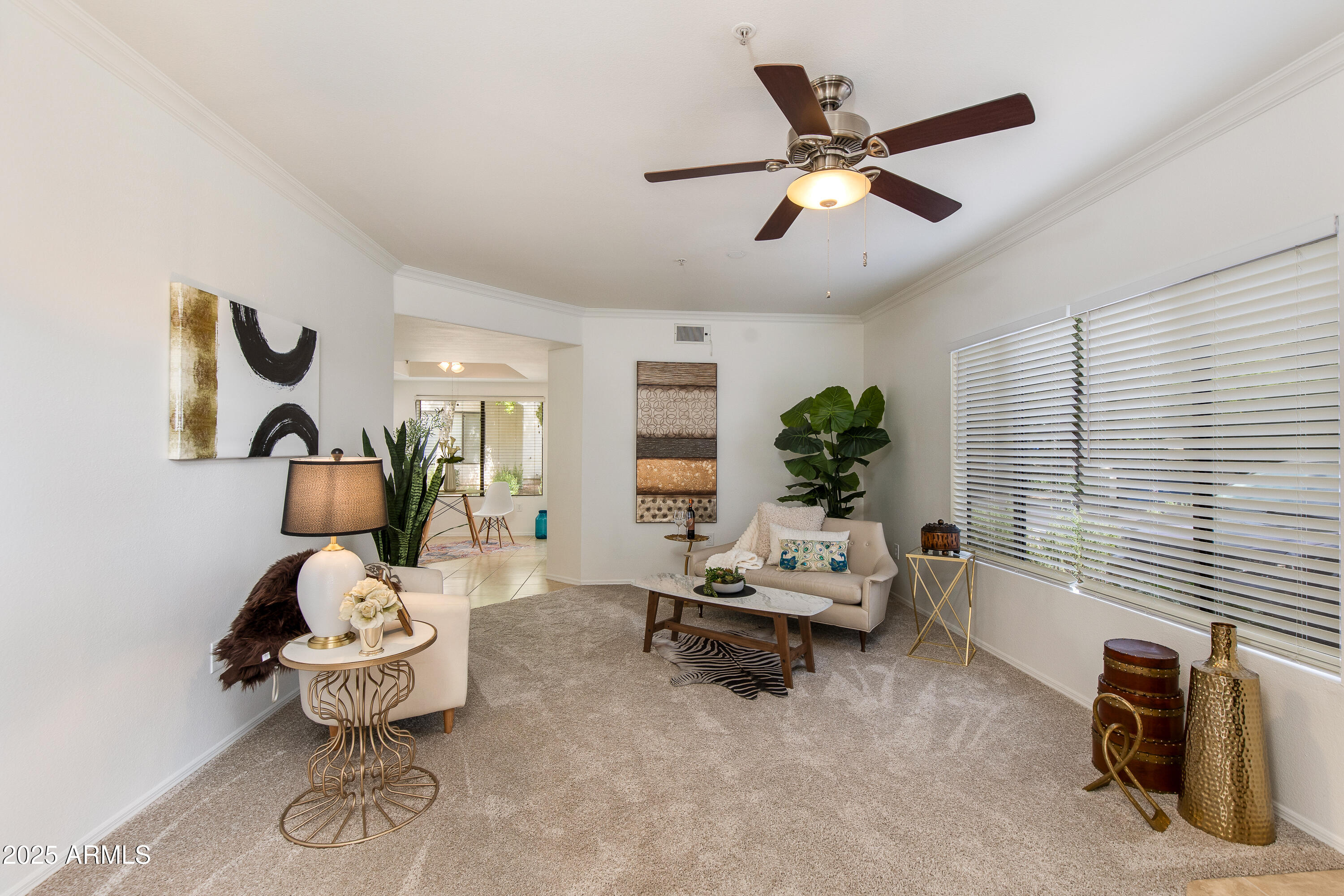 750 E Northern Avenue, 1018