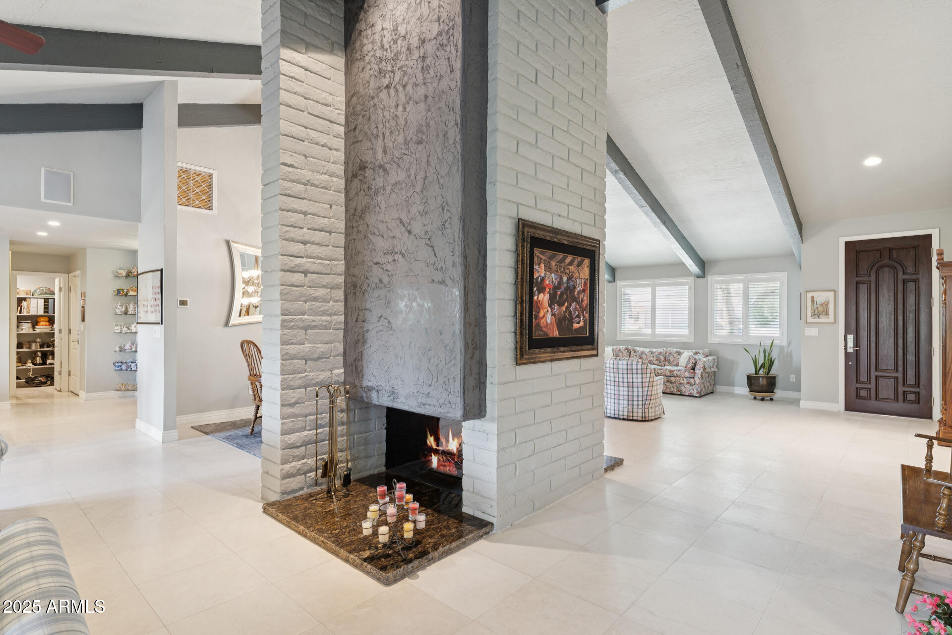 8102 N DREAMY DRAW Drive