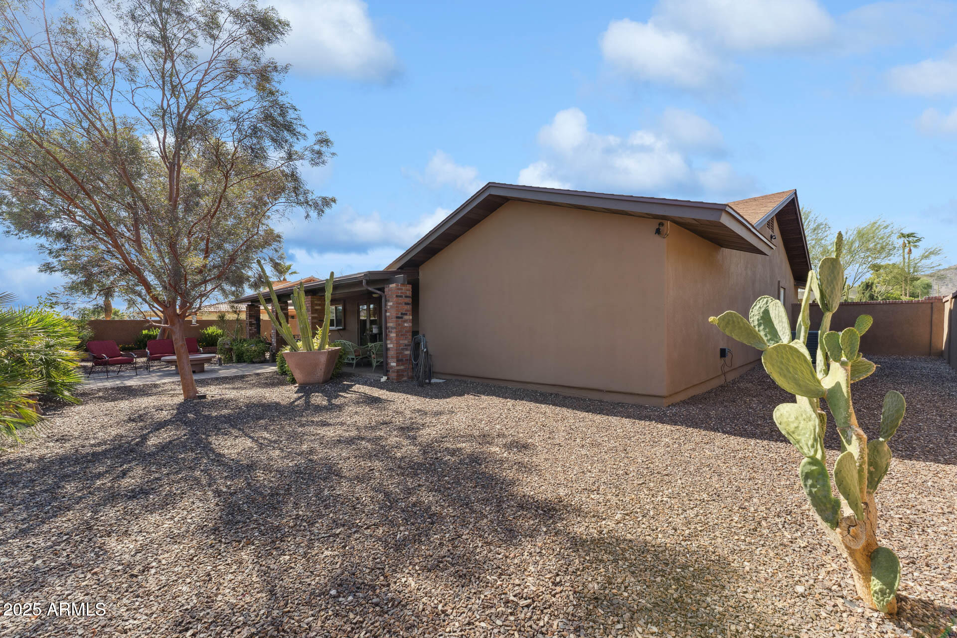 8102 N DREAMY DRAW Drive