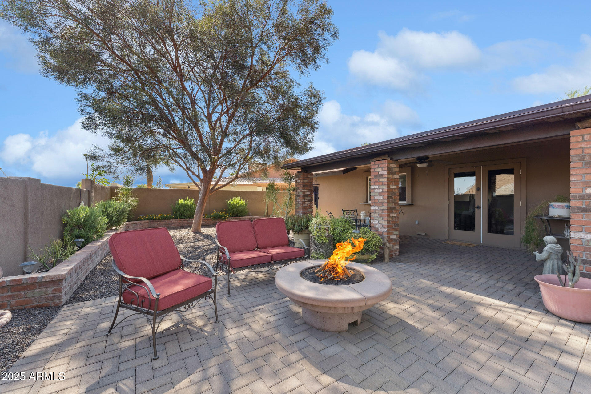 8102 N DREAMY DRAW Drive