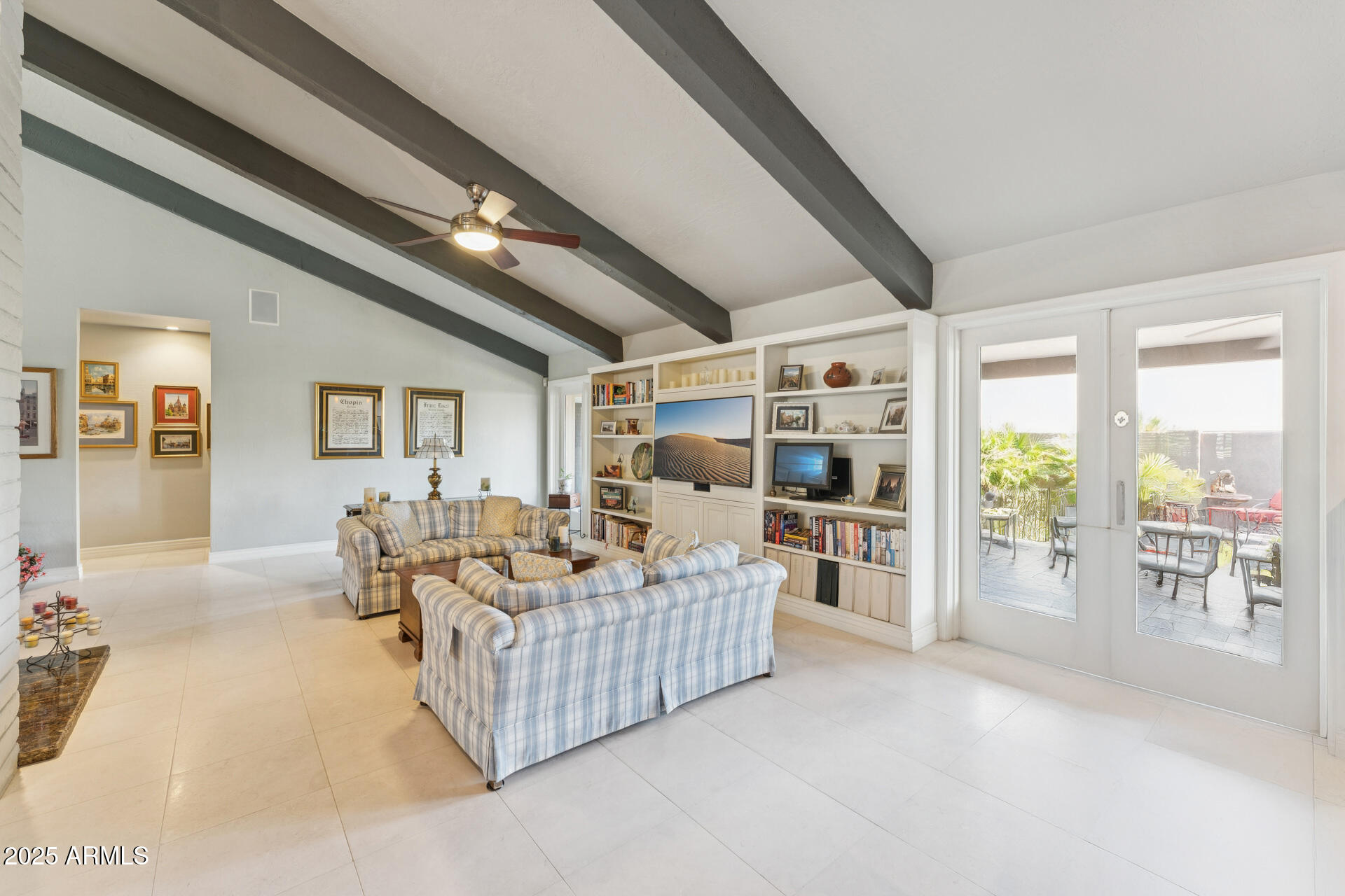 8102 N DREAMY DRAW Drive