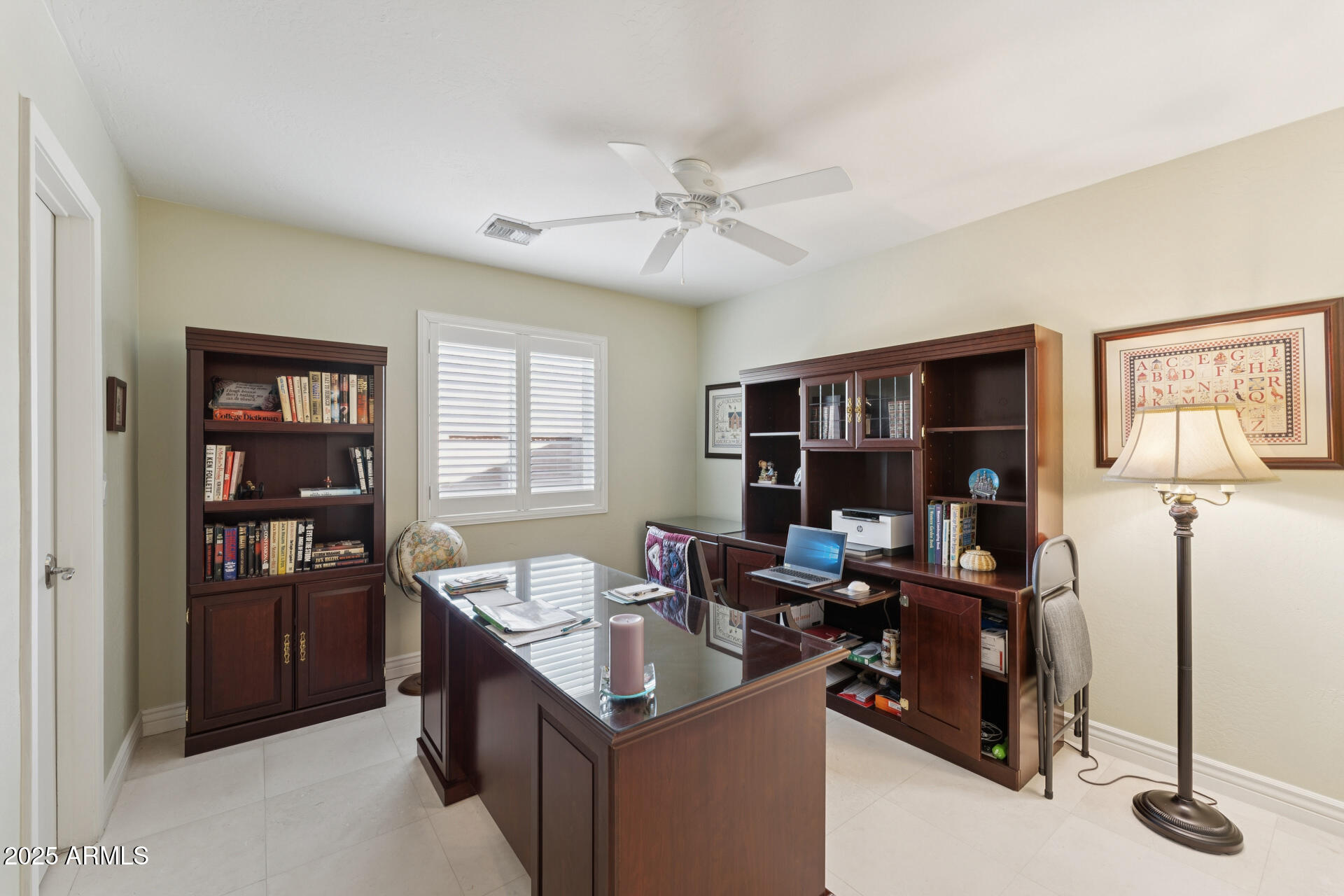 8102 N DREAMY DRAW Drive