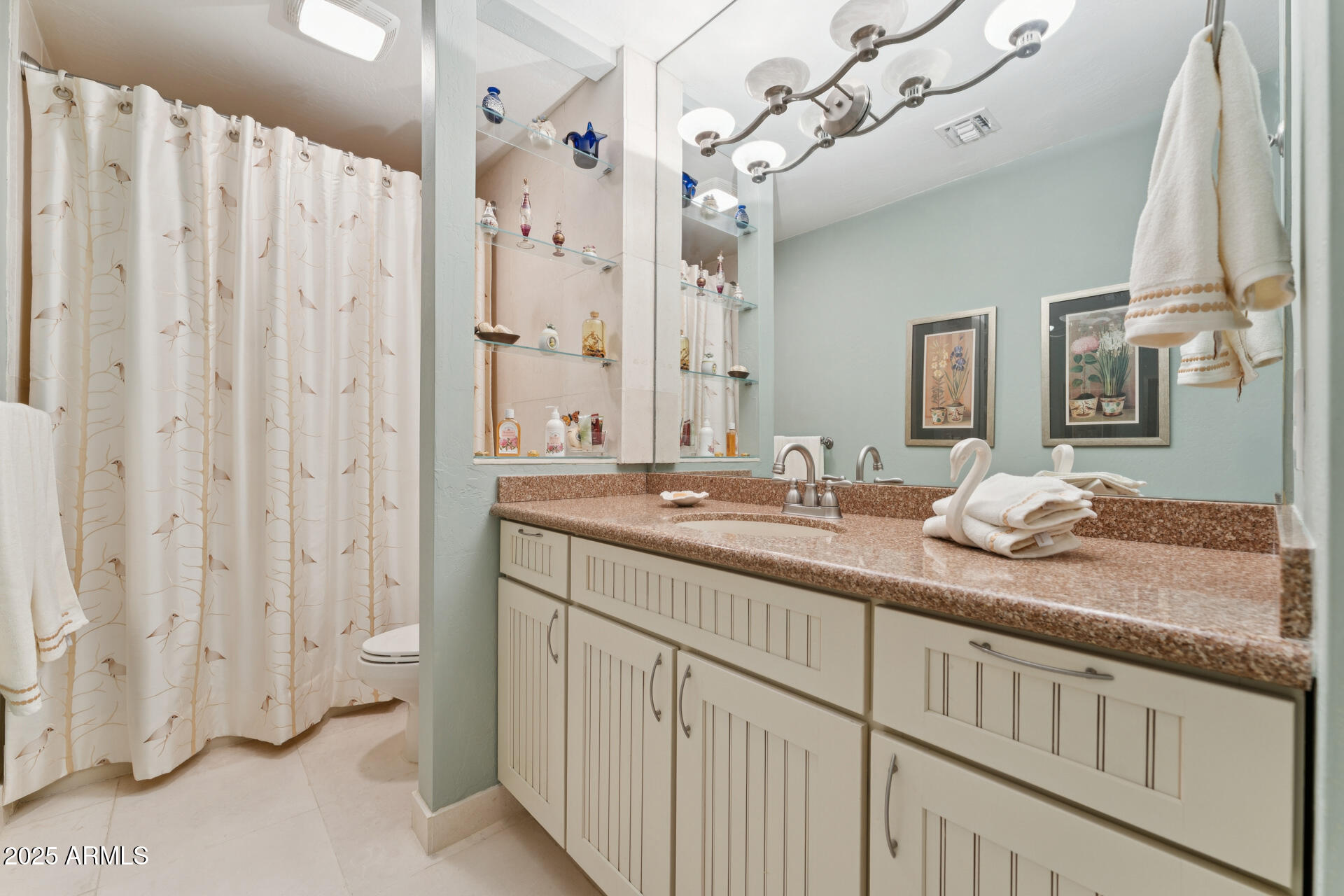 8102 N DREAMY DRAW Drive