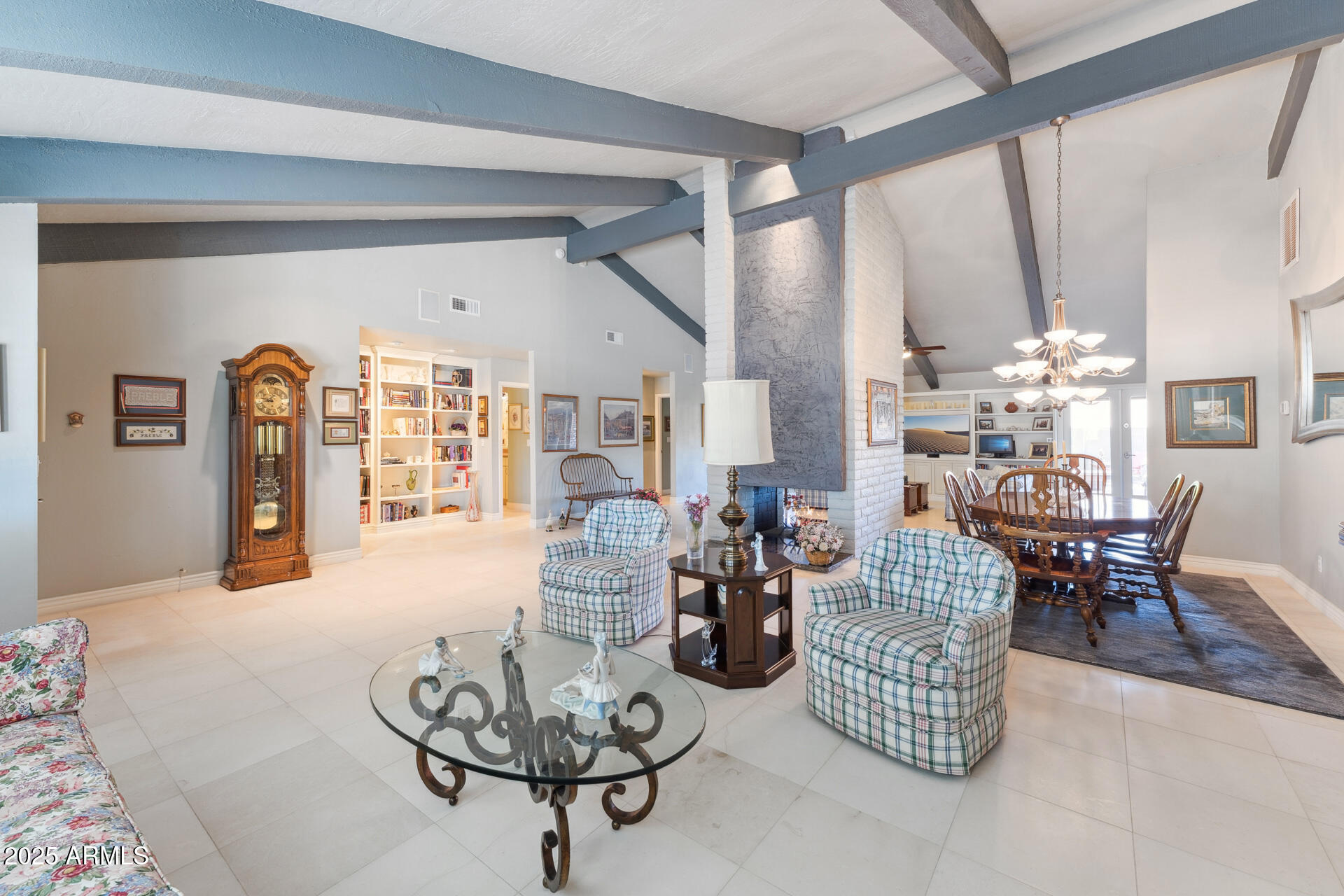 8102 N DREAMY DRAW Drive