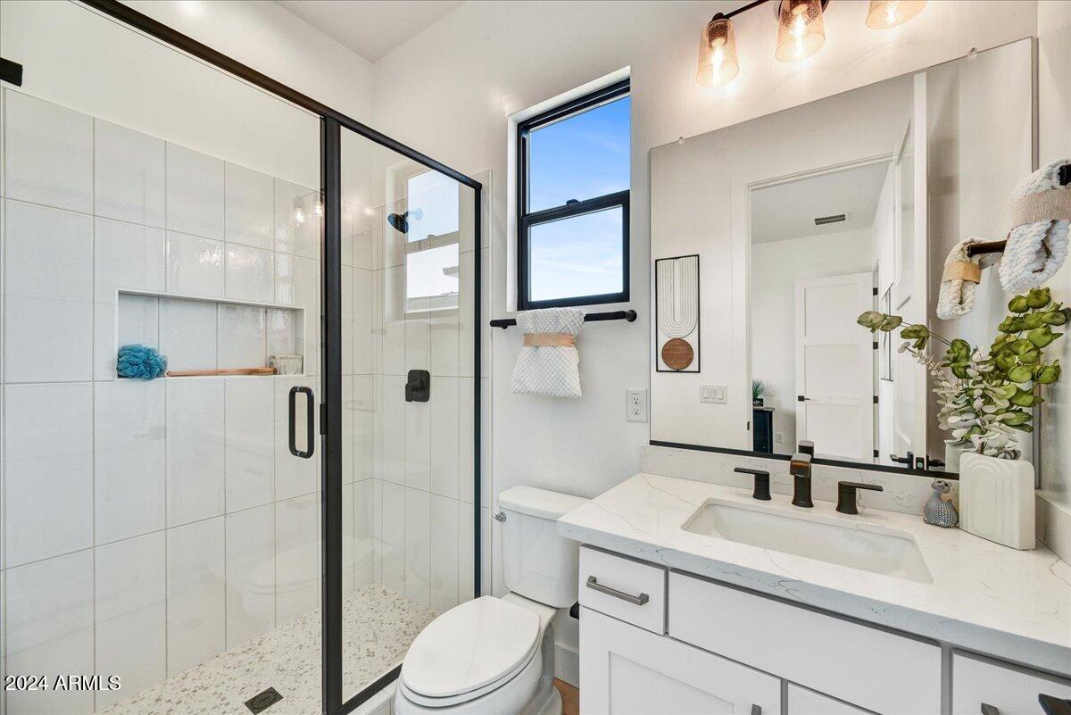 3329 W DESERT DAWN Drive