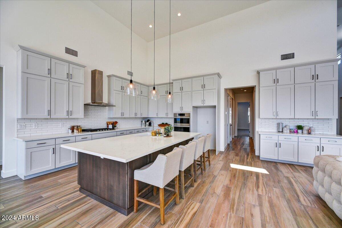 3329 W DESERT DAWN Drive