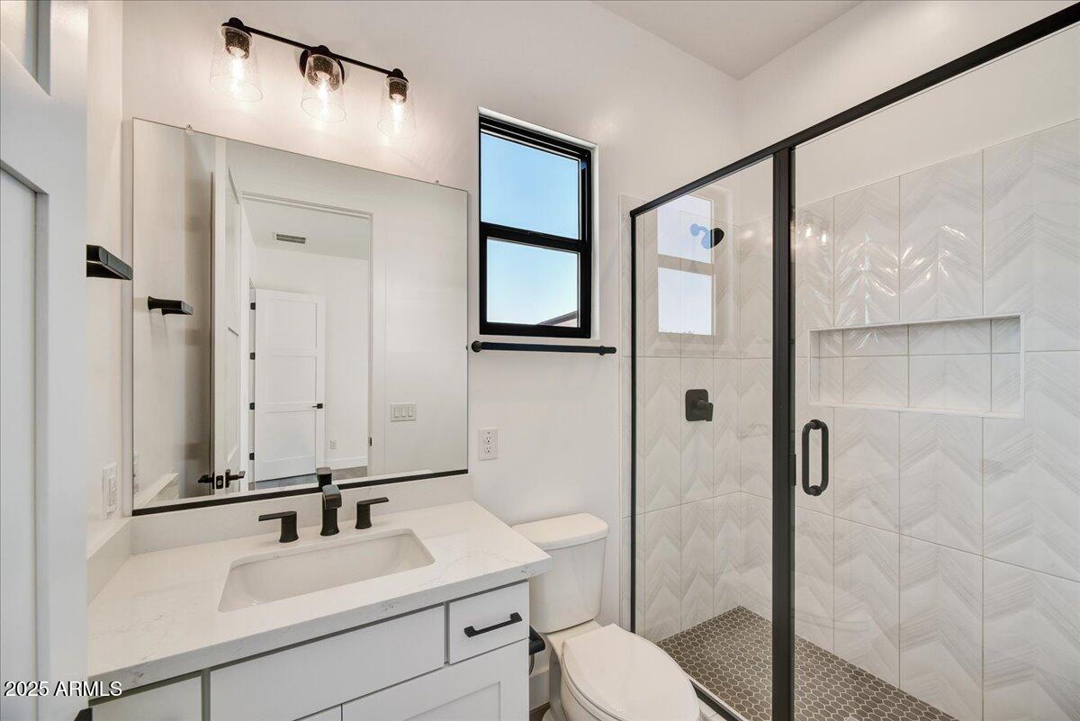 3329 W DESERT DAWN Drive