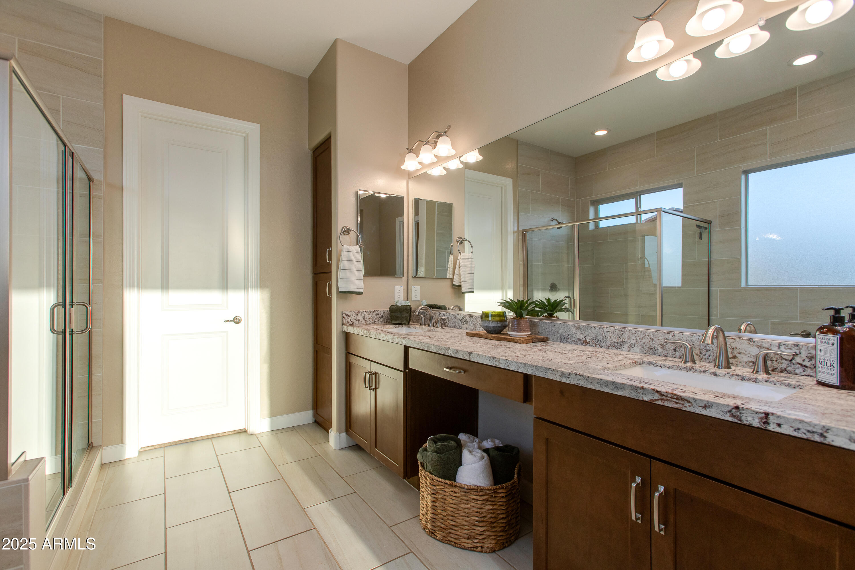 4055 MINERS SPRING Way