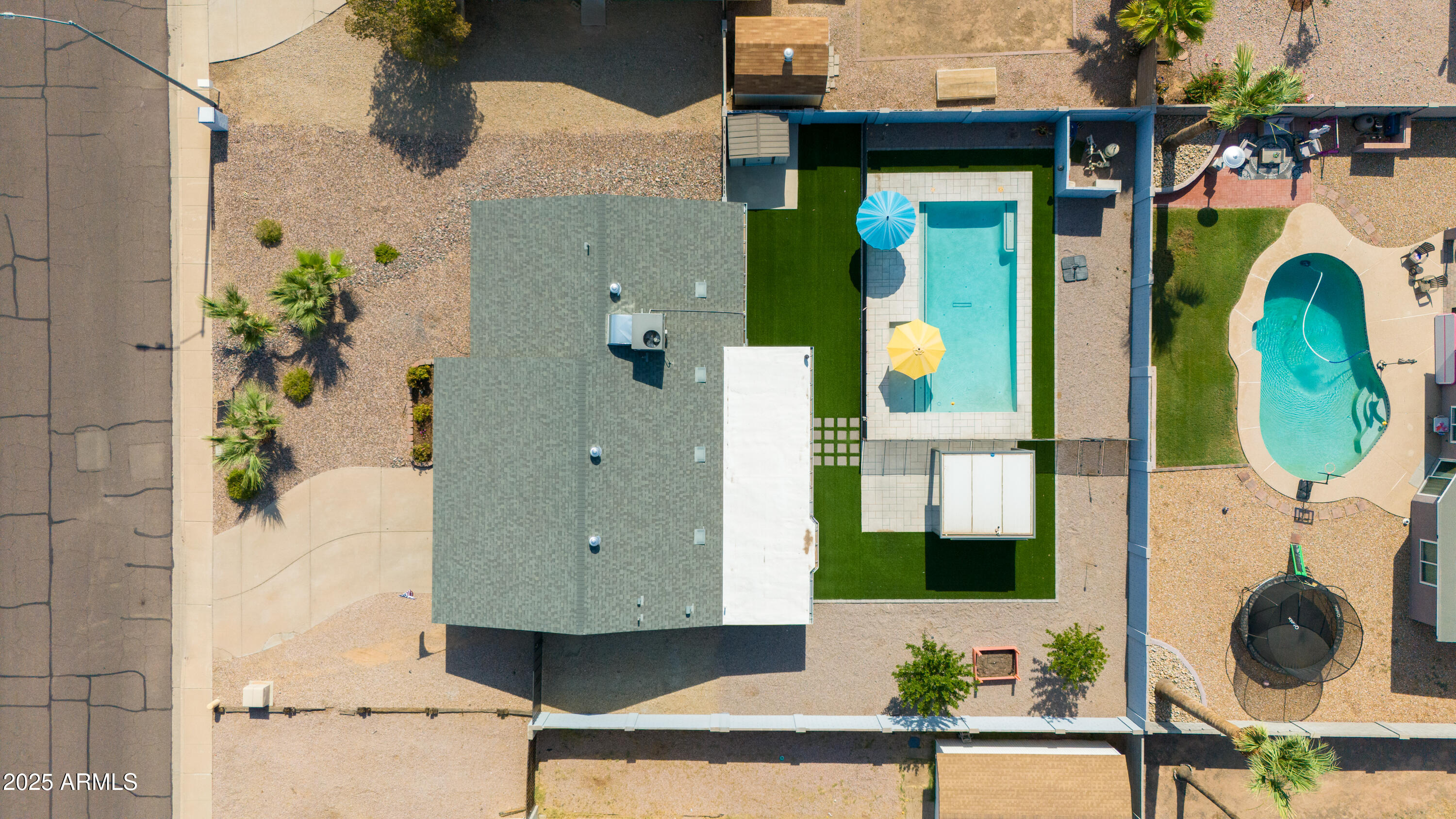 847 E PARADISE Lane E