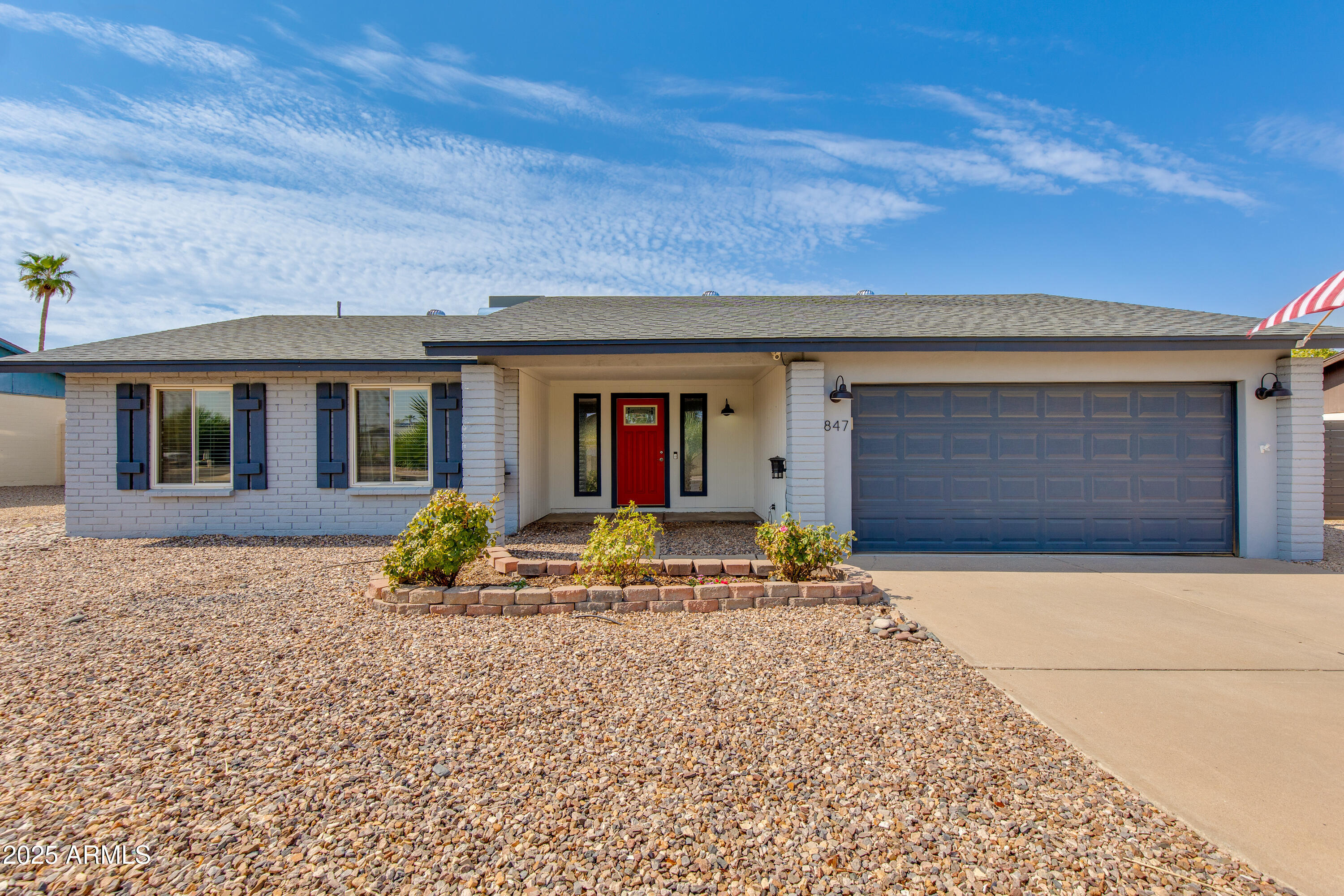 847 E PARADISE Lane E