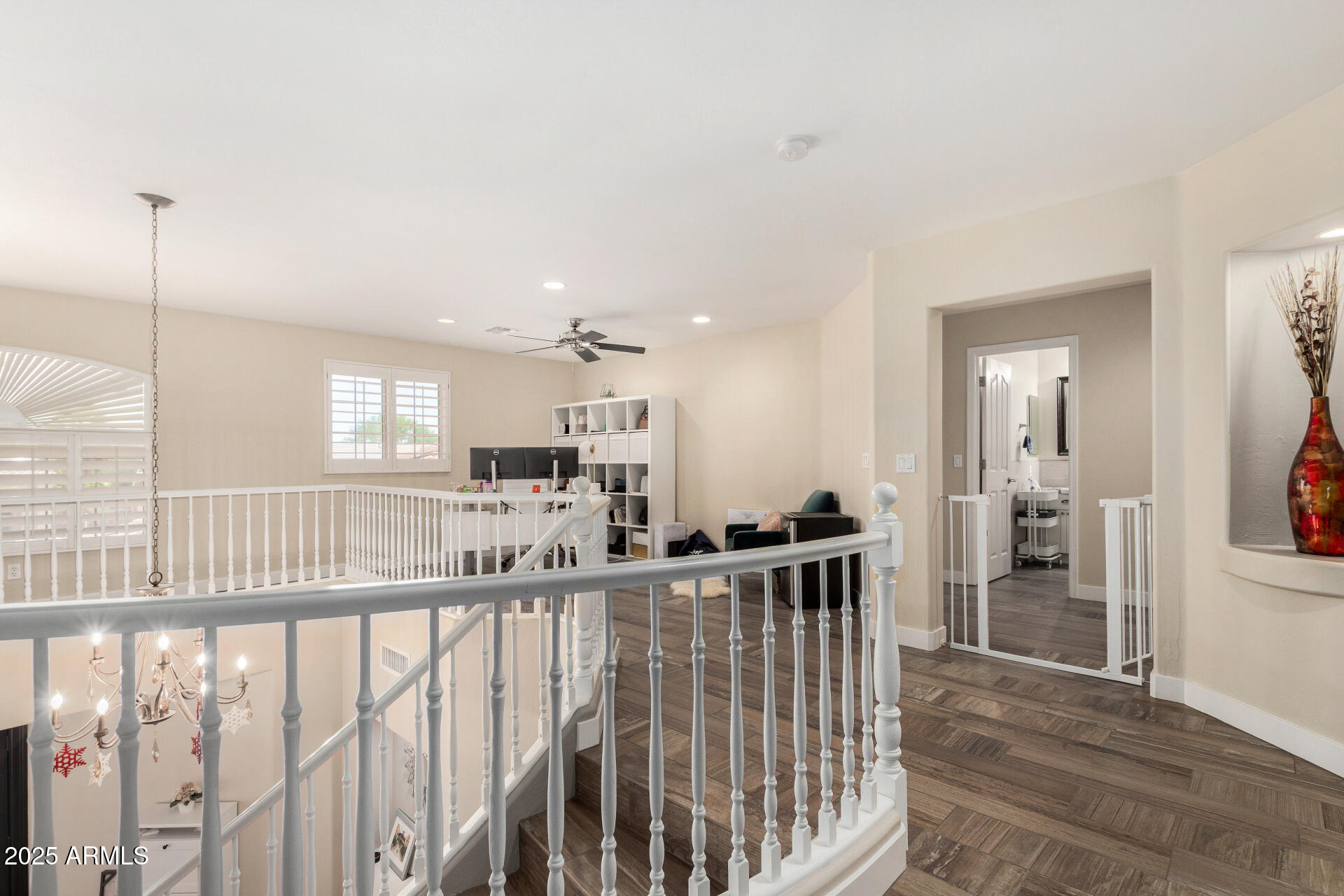 7242 W CRABAPPLE Drive