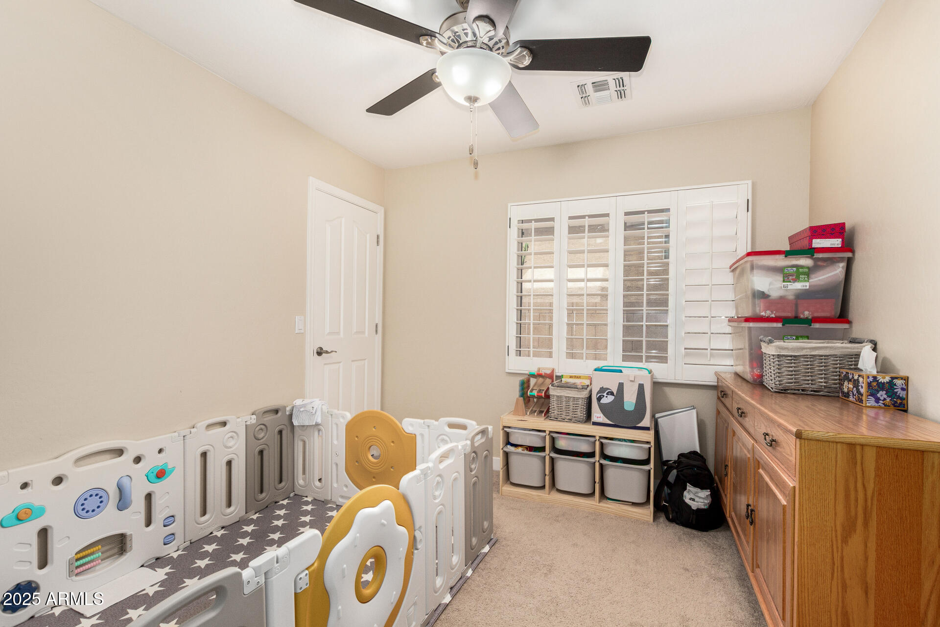 7242 W CRABAPPLE Drive