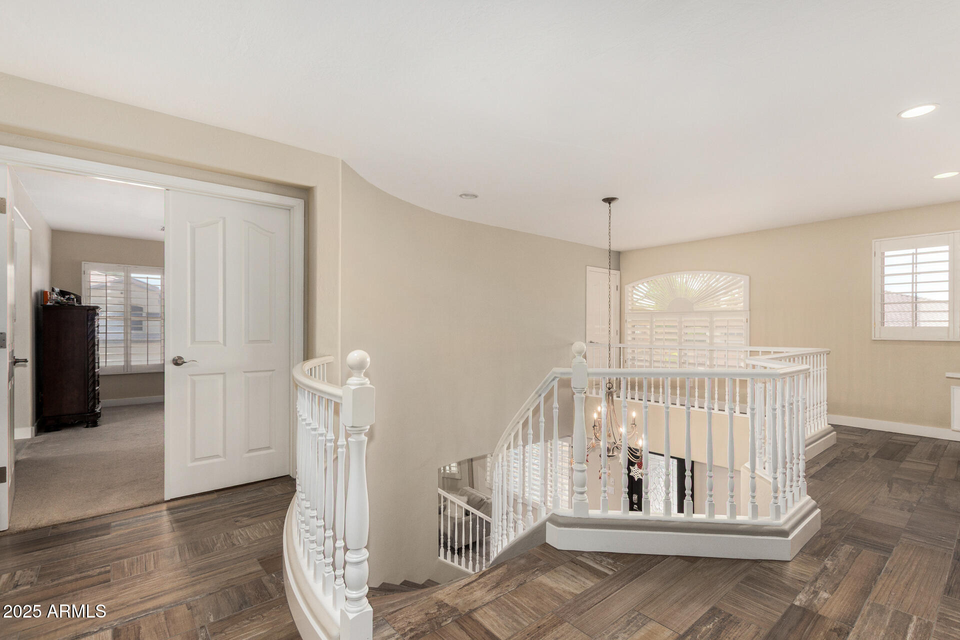 7242 W CRABAPPLE Drive