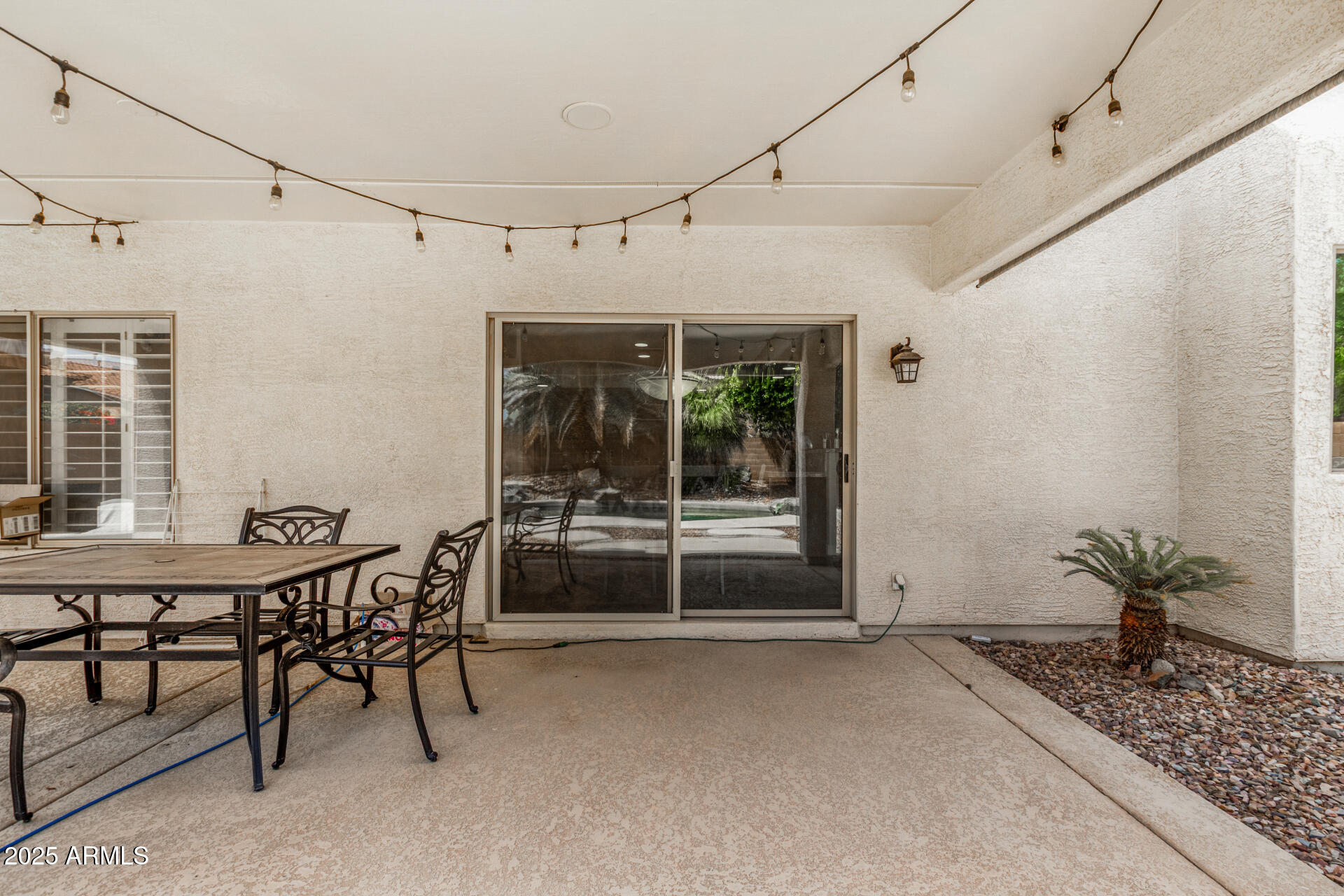 7242 W CRABAPPLE Drive