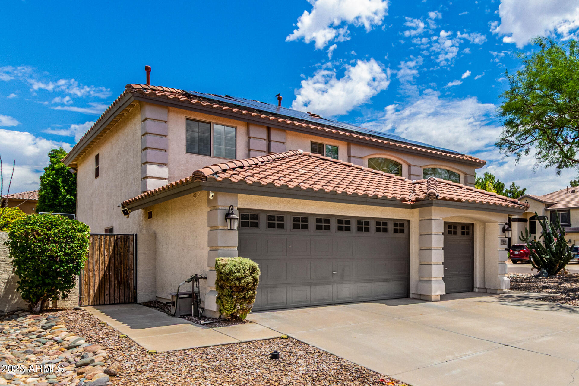7242 W CRABAPPLE Drive