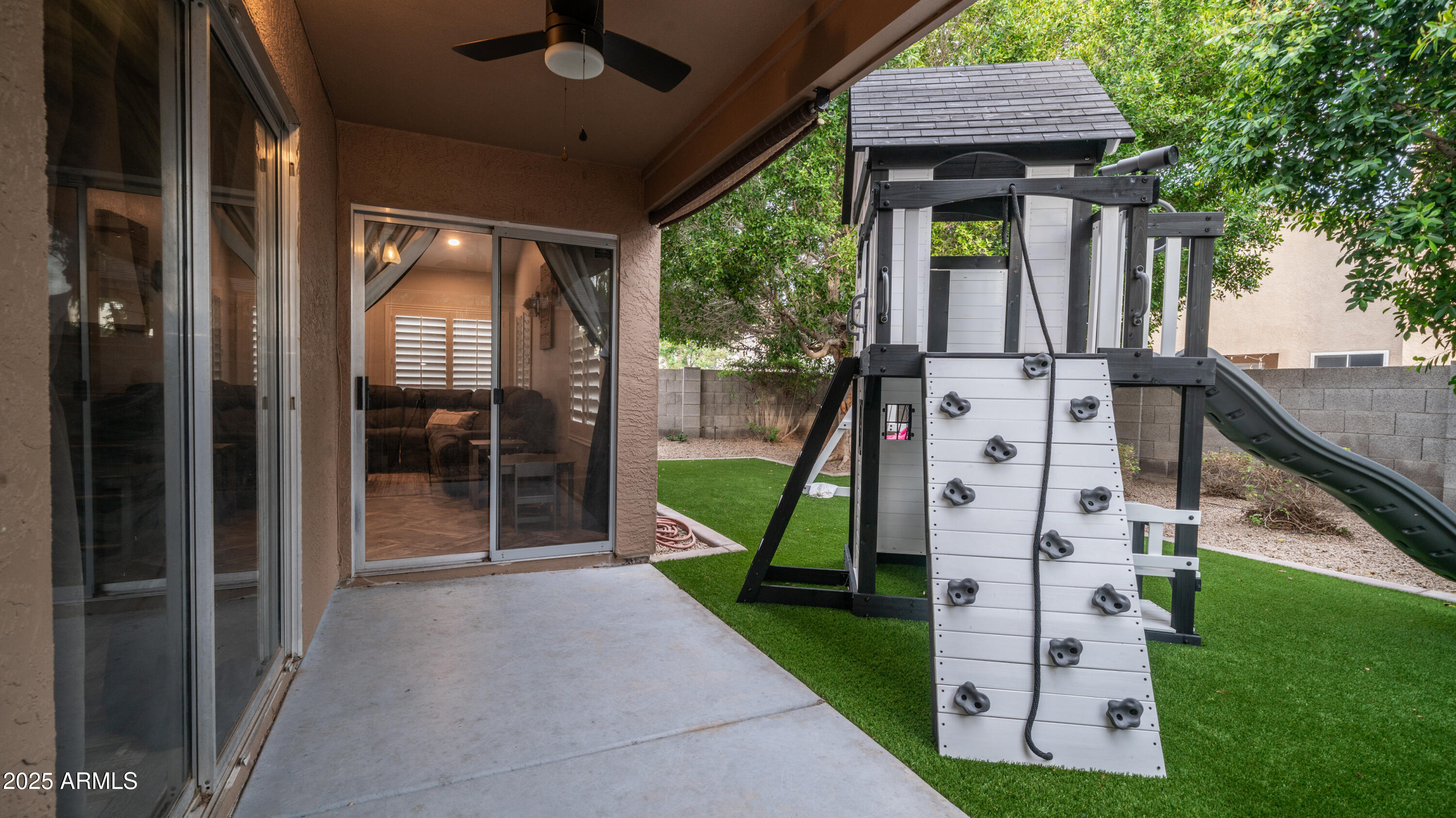 8865 W John Cabot Road