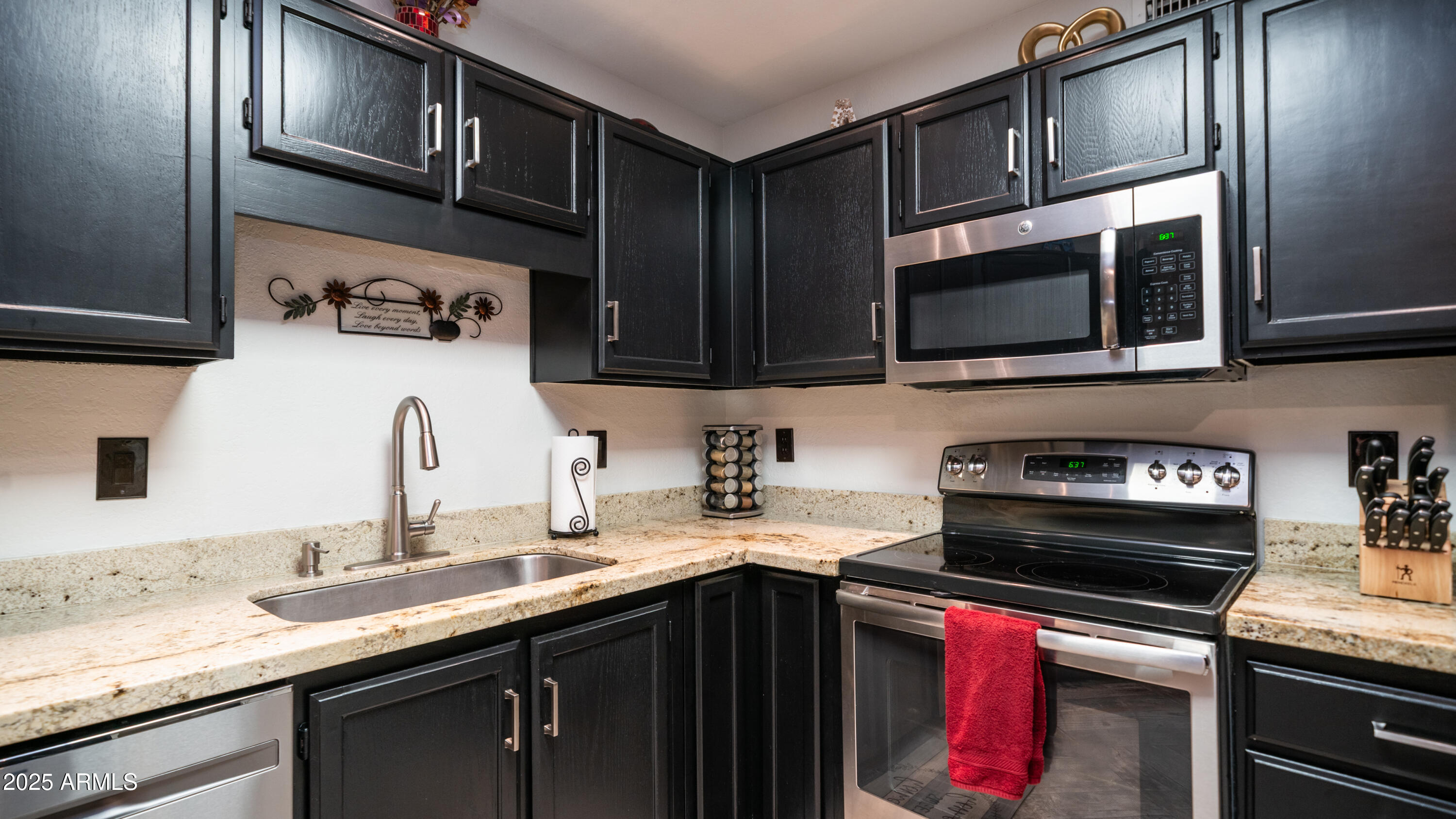 8865 W John Cabot Road