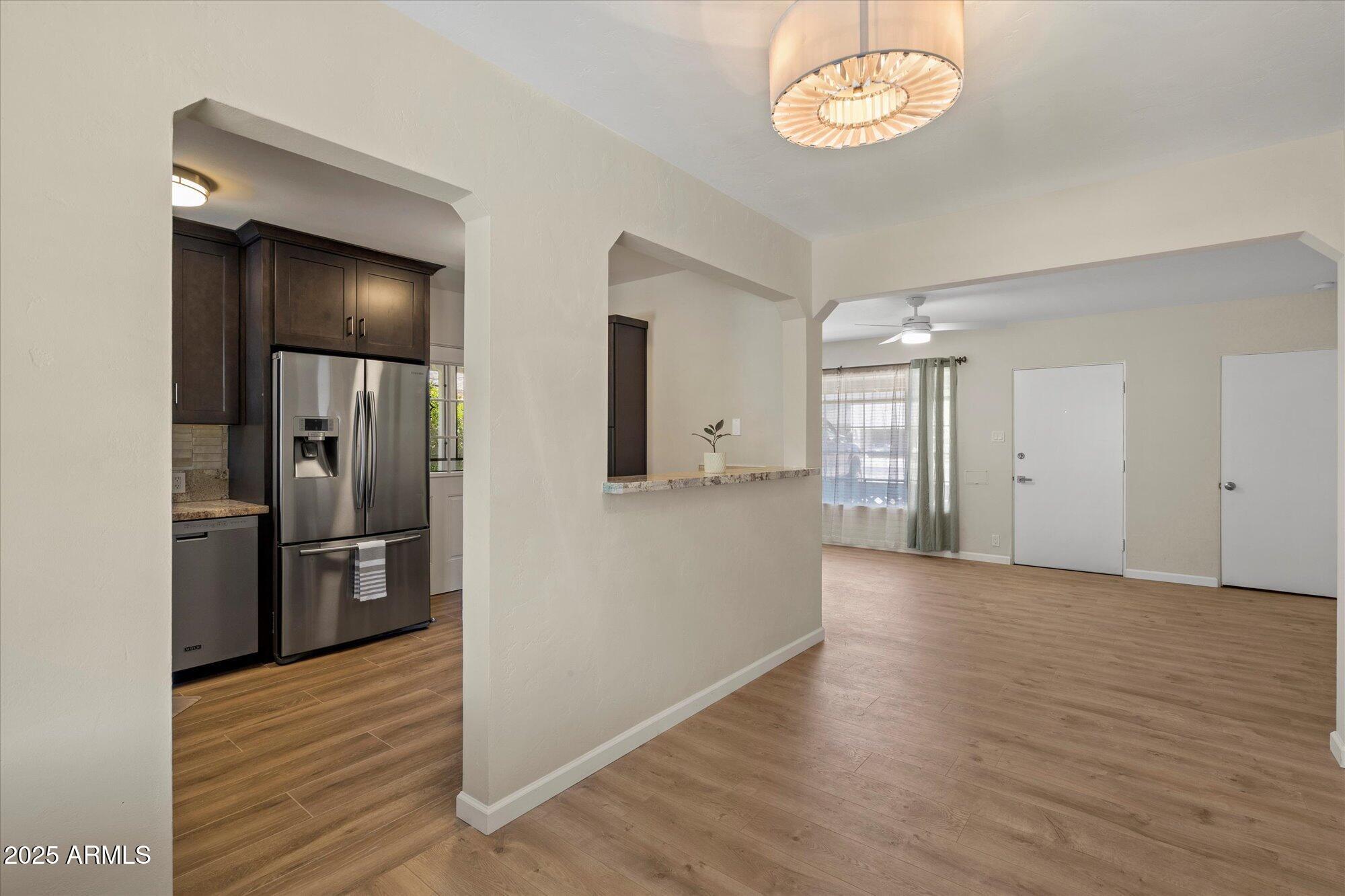 1831 E HUBBELL Street