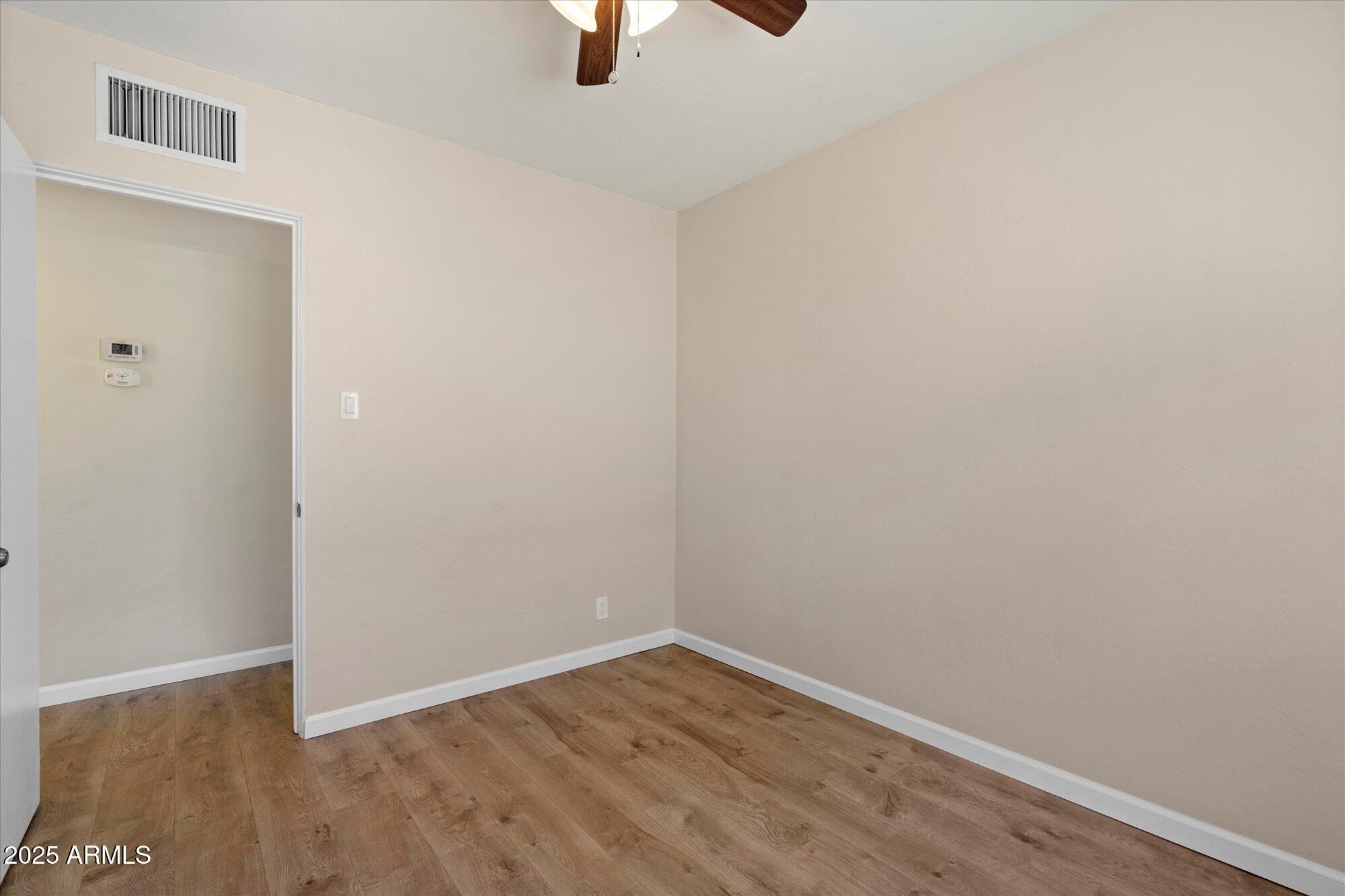 1831 E HUBBELL Street