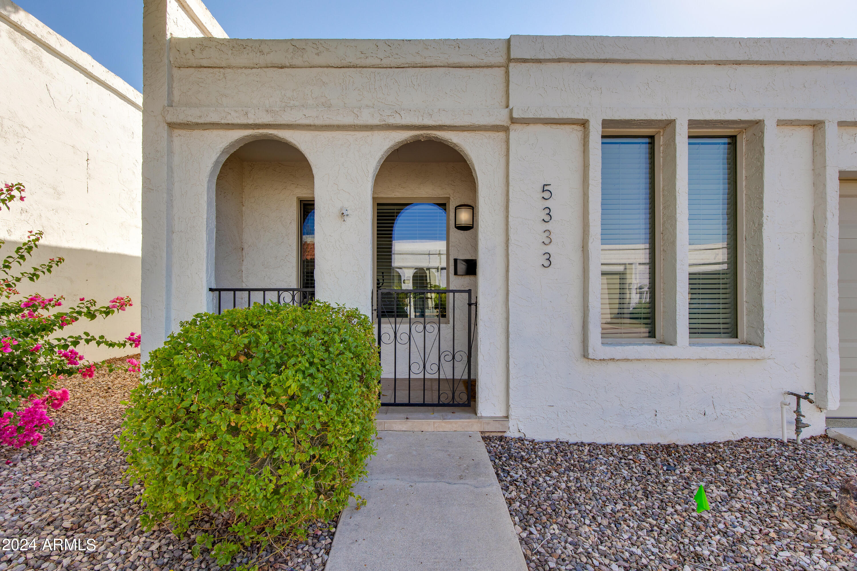 5333 N LAS CASITAS Place