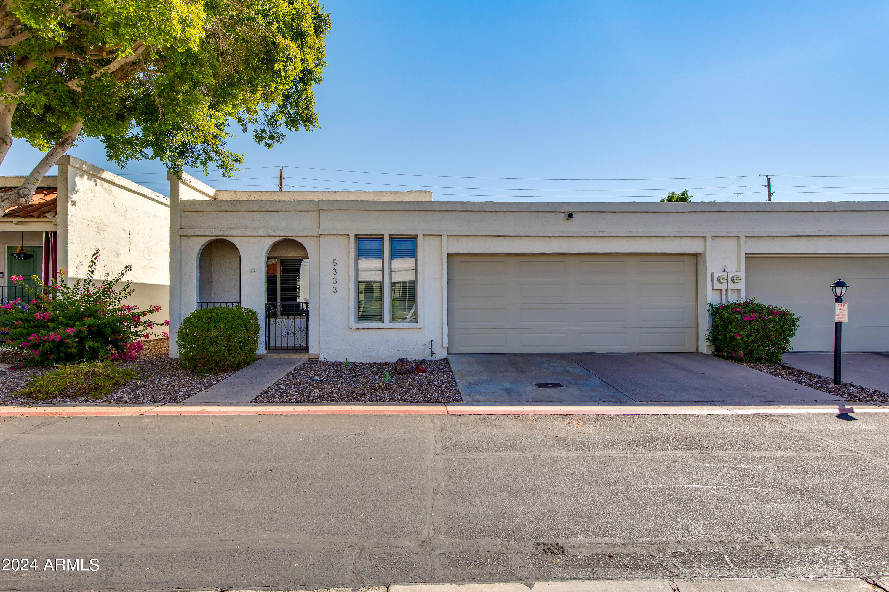 5333 N LAS CASITAS Place