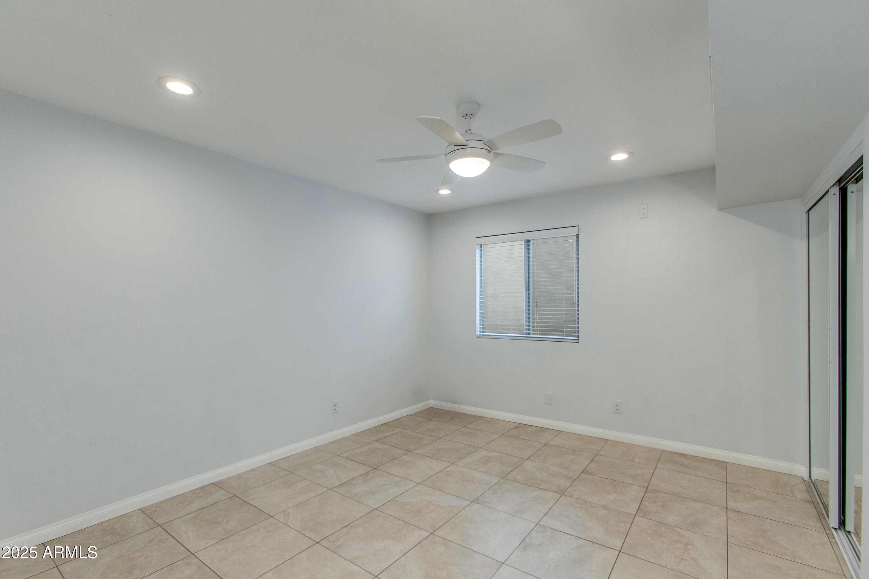 5333 N LAS CASITAS Place