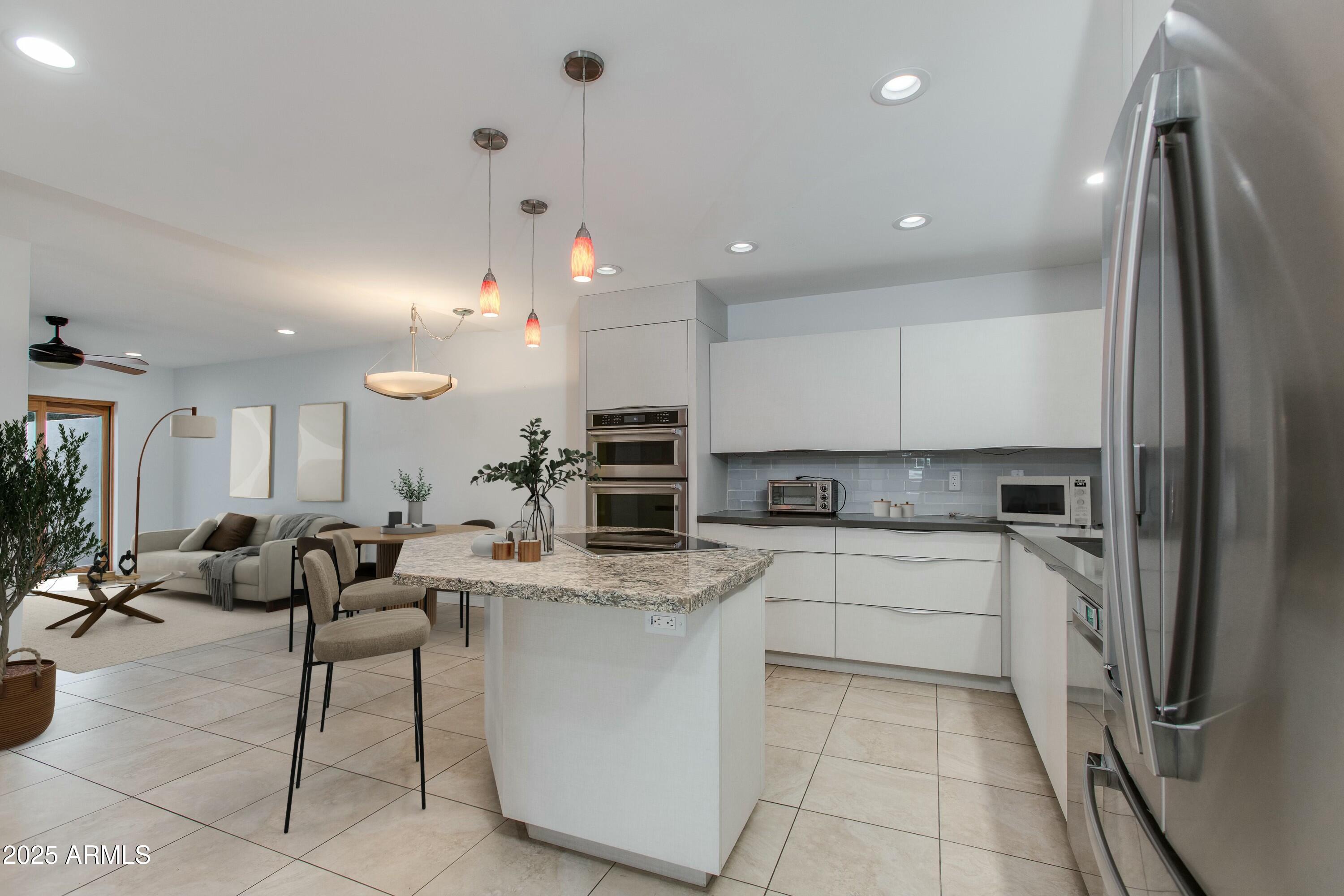 5333 N LAS CASITAS Place