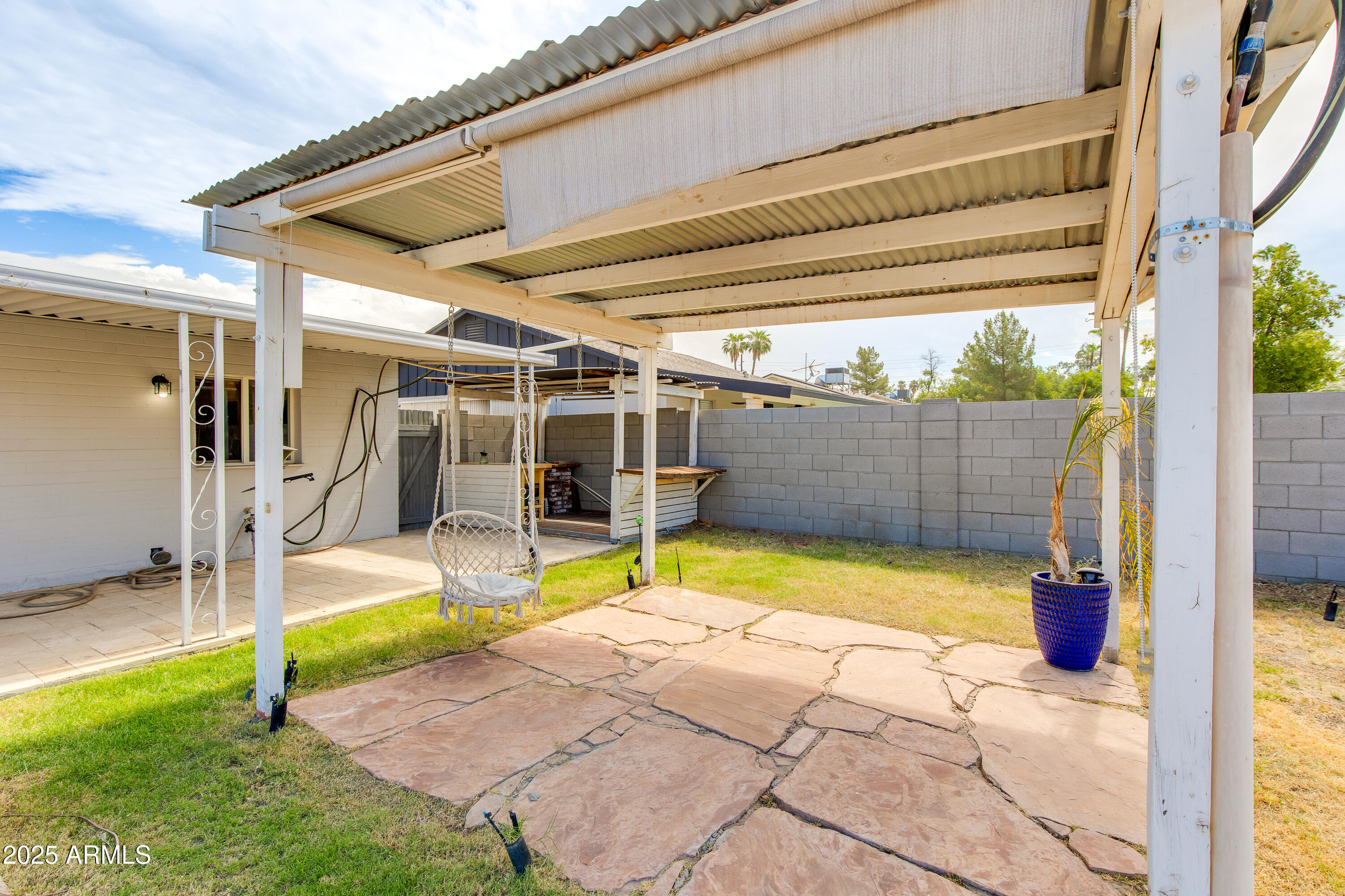 4329 W SIERRA Street