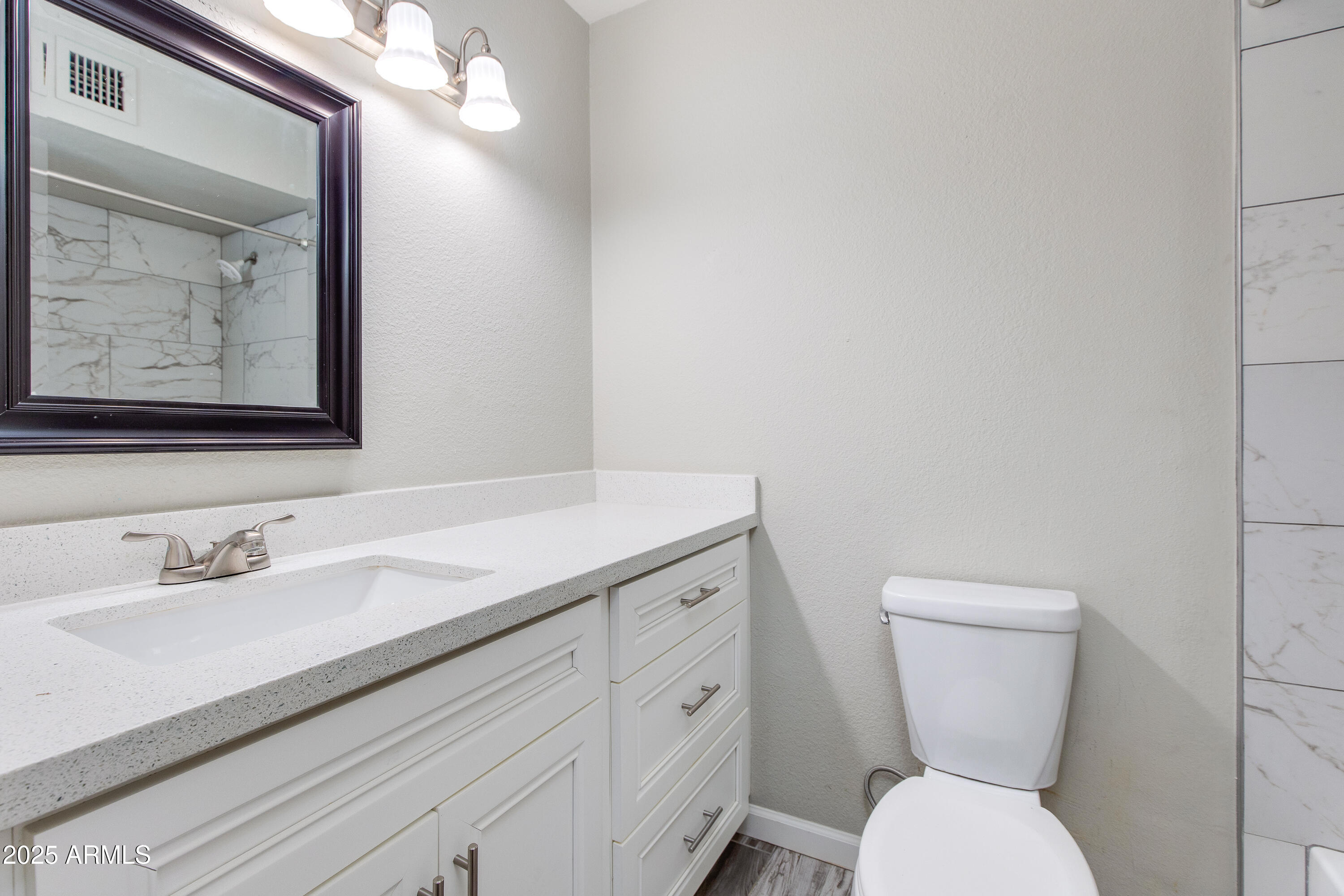 4329 W SIERRA Street