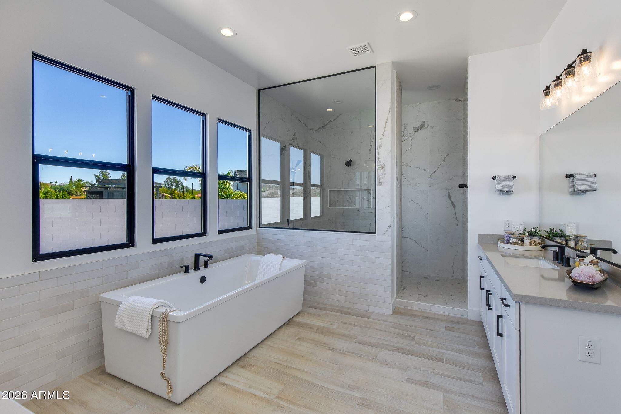 3330 W DESERT DAWN Drive