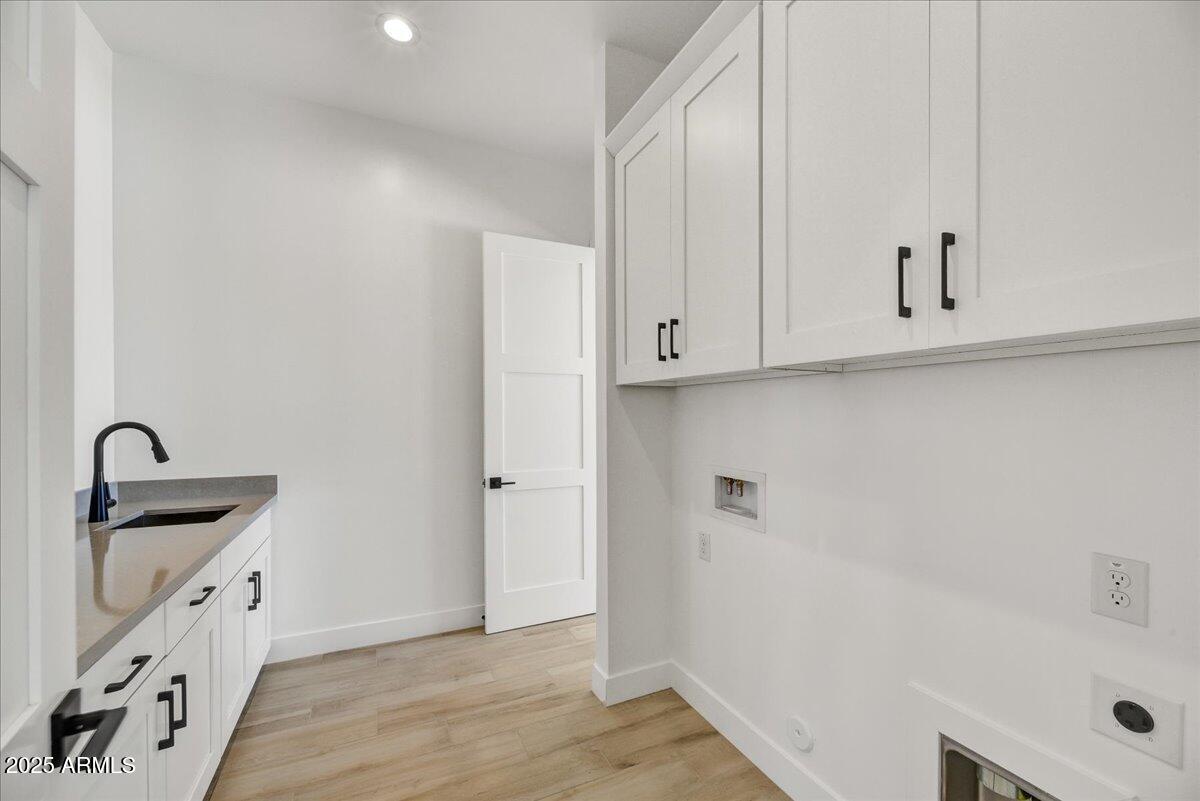 3330 W DESERT DAWN Drive