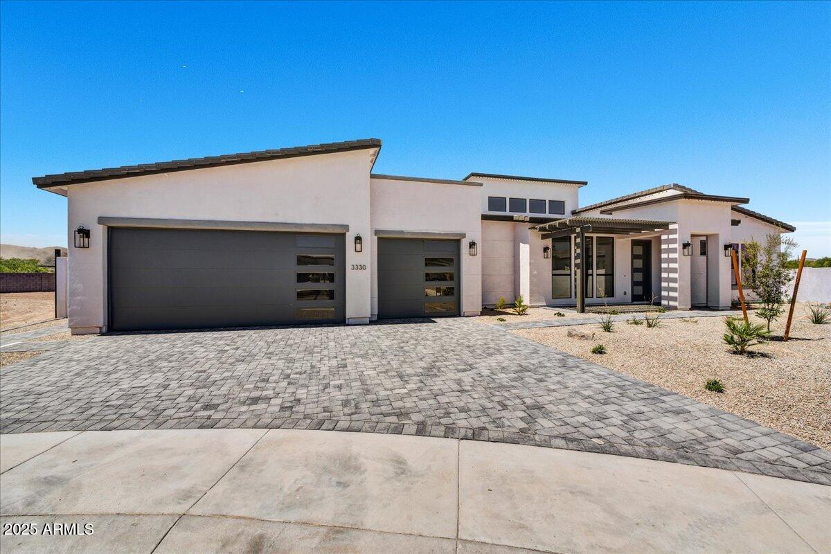 3330 W DESERT DAWN Drive