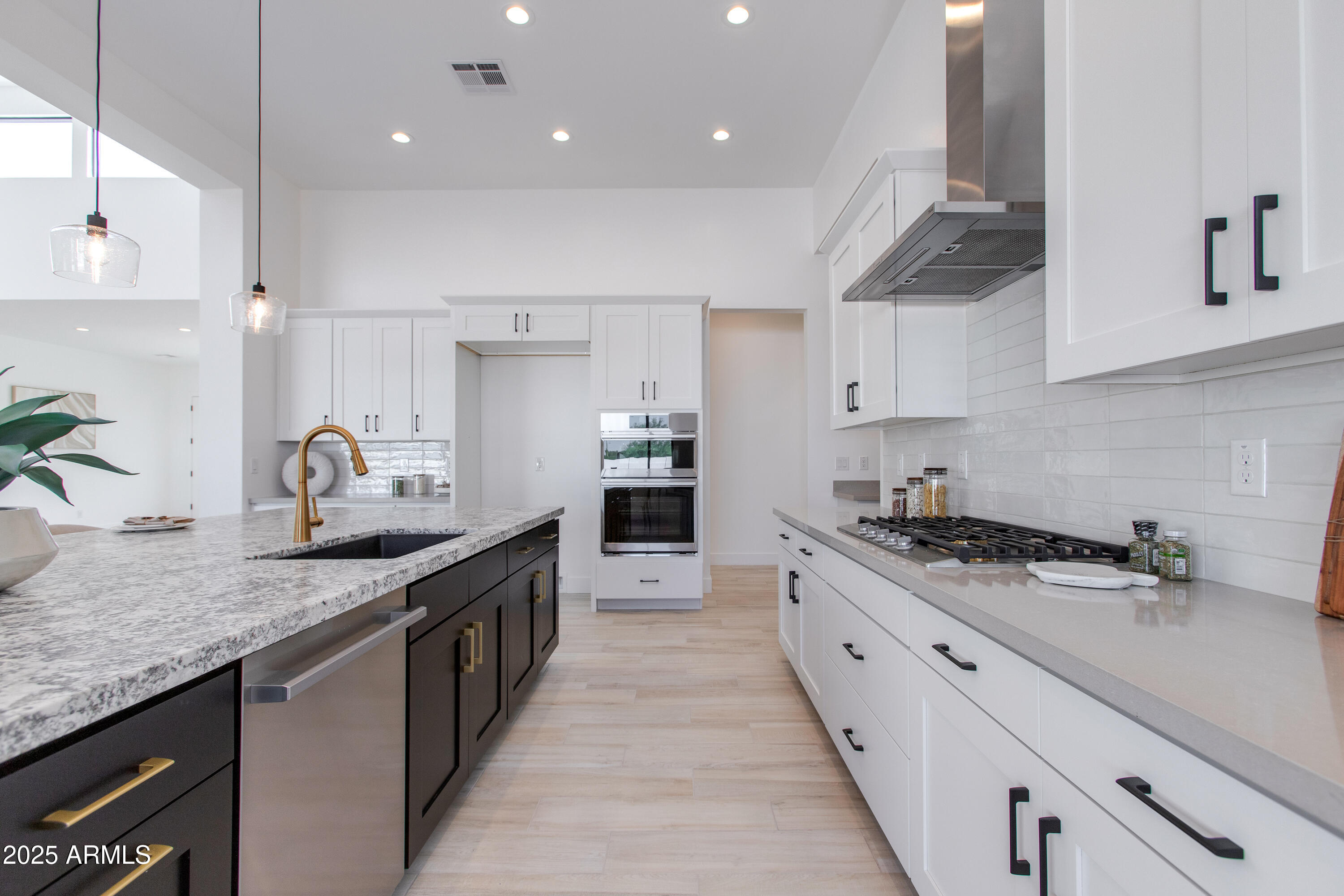 3330 W DESERT DAWN Drive