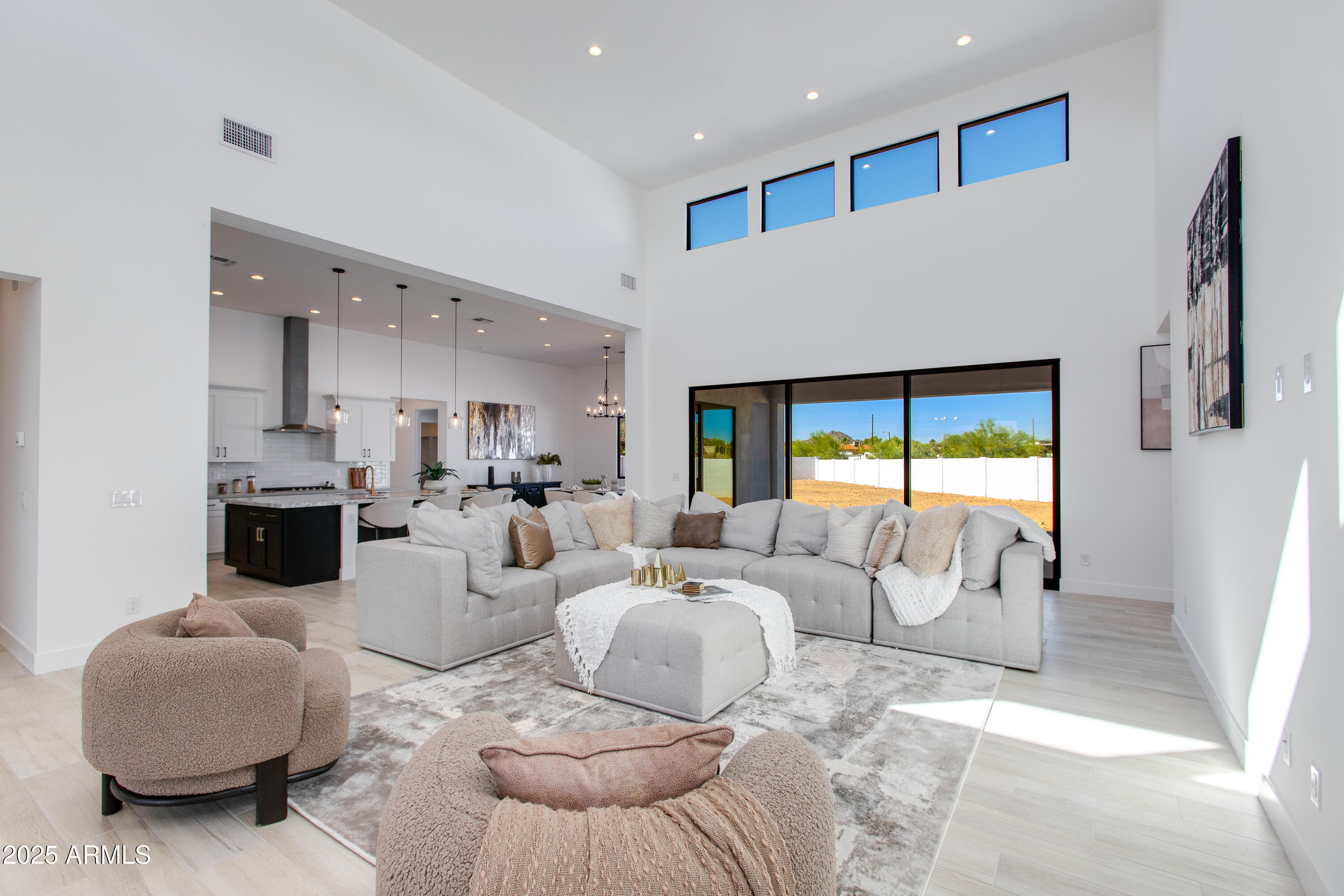 3330 W DESERT DAWN Drive