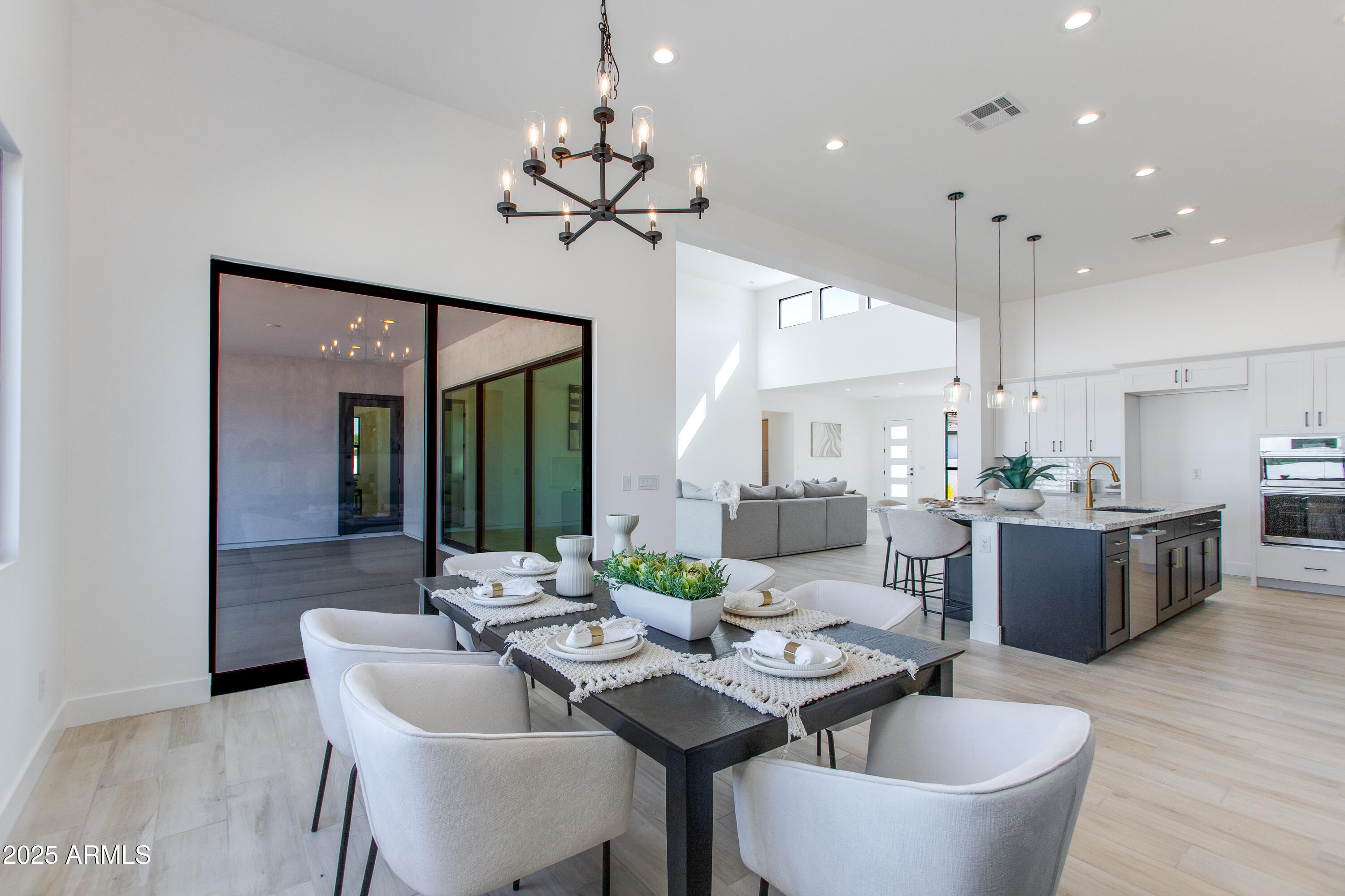 3330 W DESERT DAWN Drive