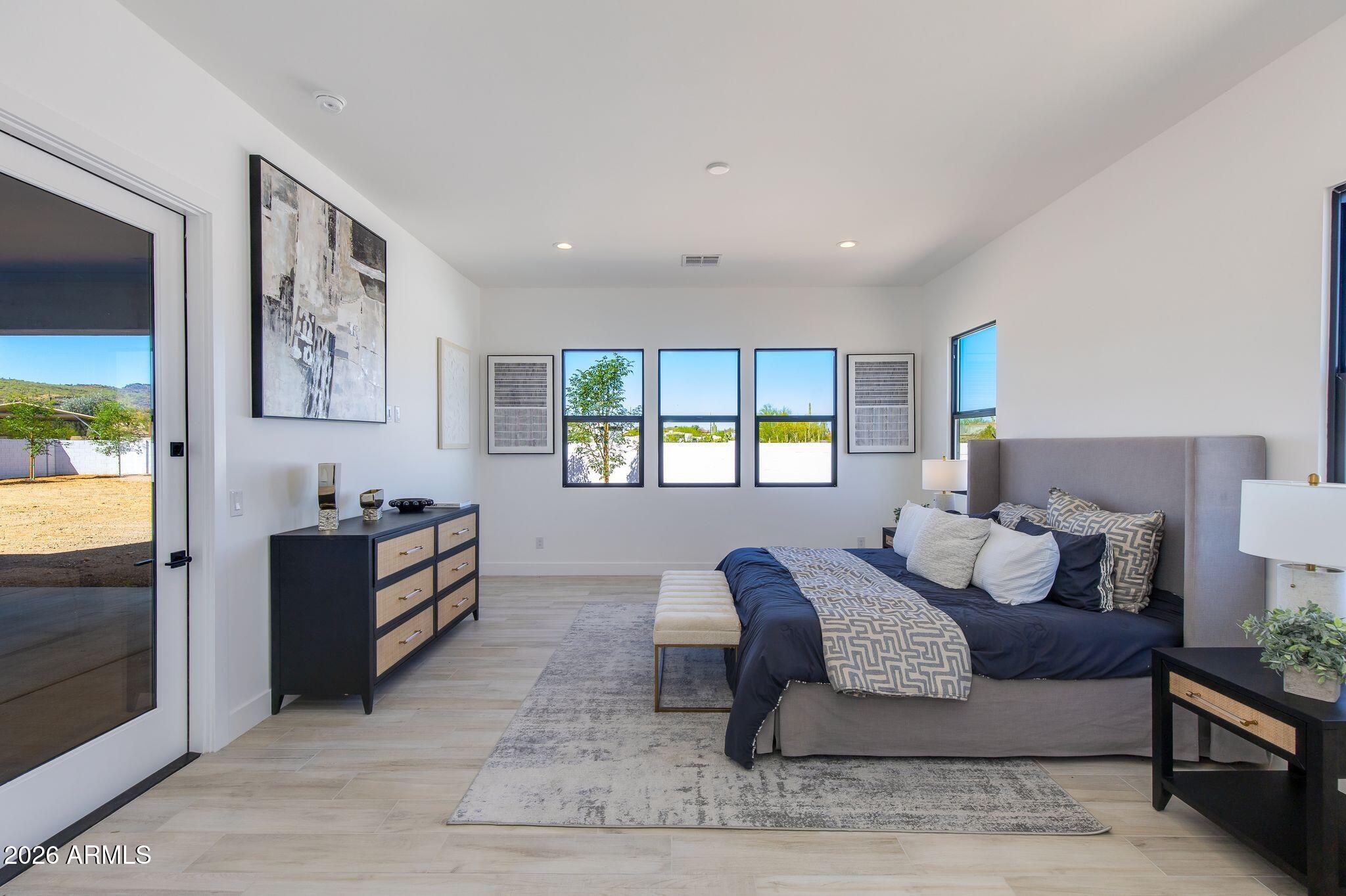 3330 W DESERT DAWN Drive