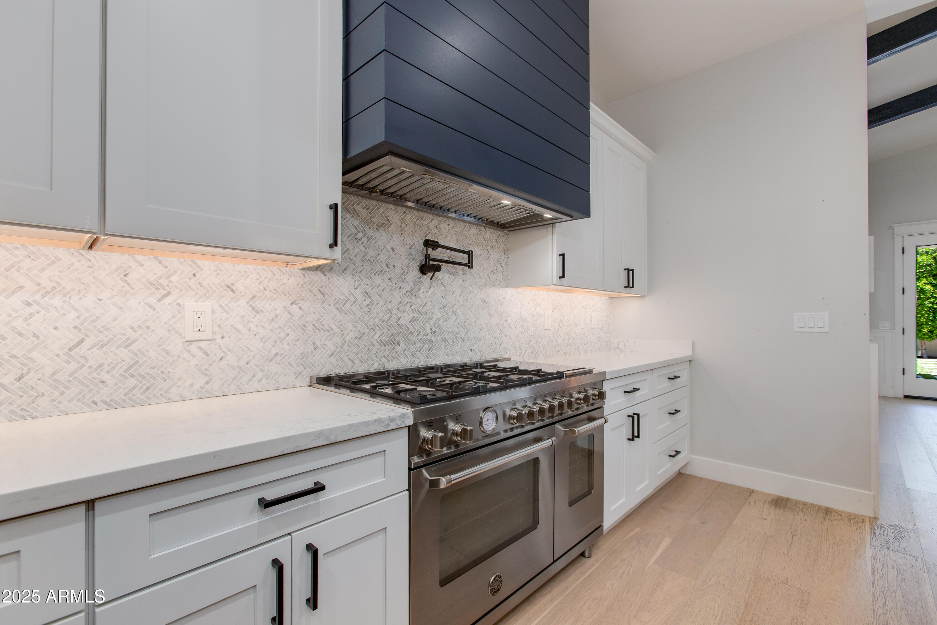 3802 E HIGHLAND Avenue