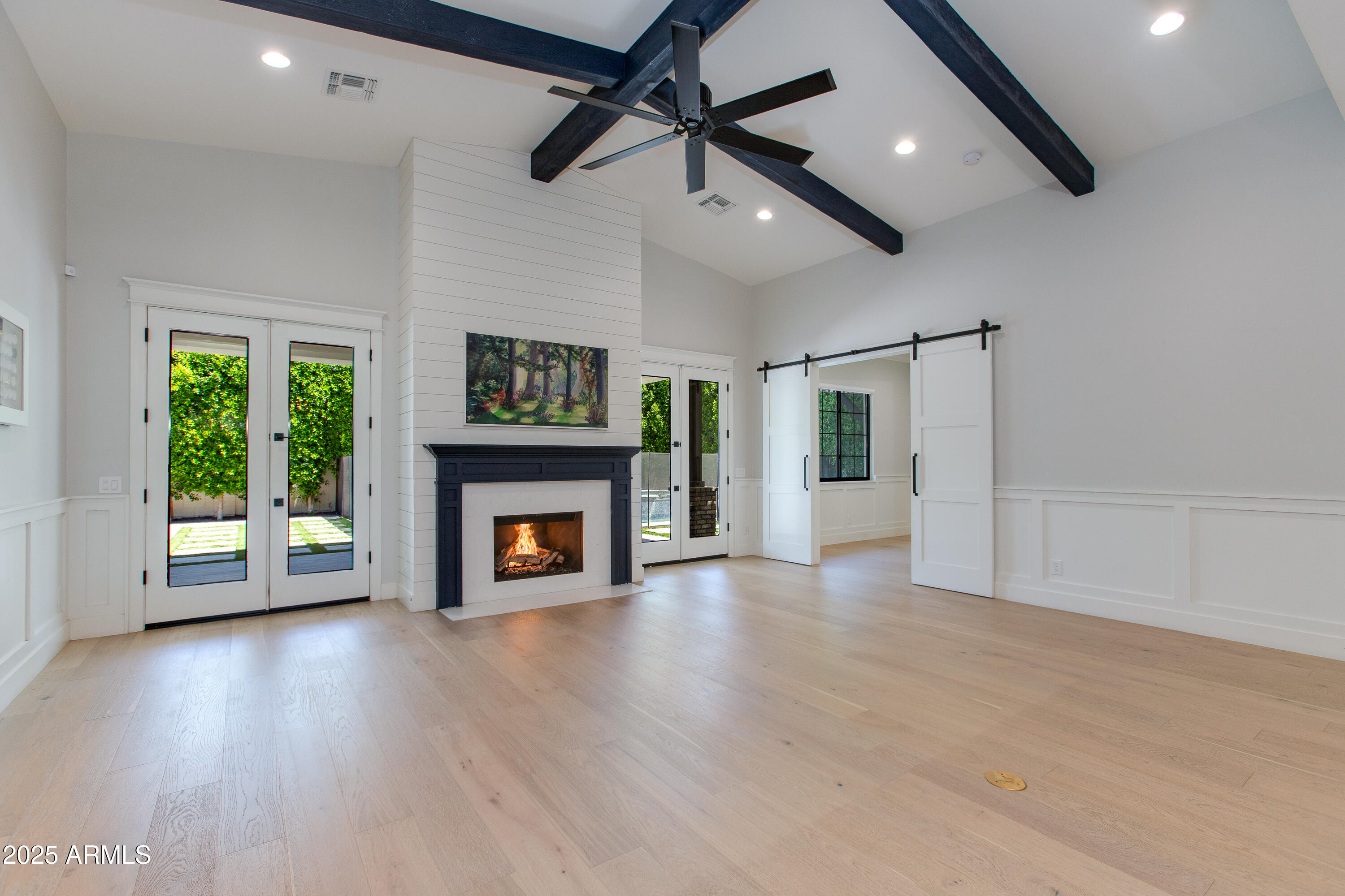 3802 E HIGHLAND Avenue