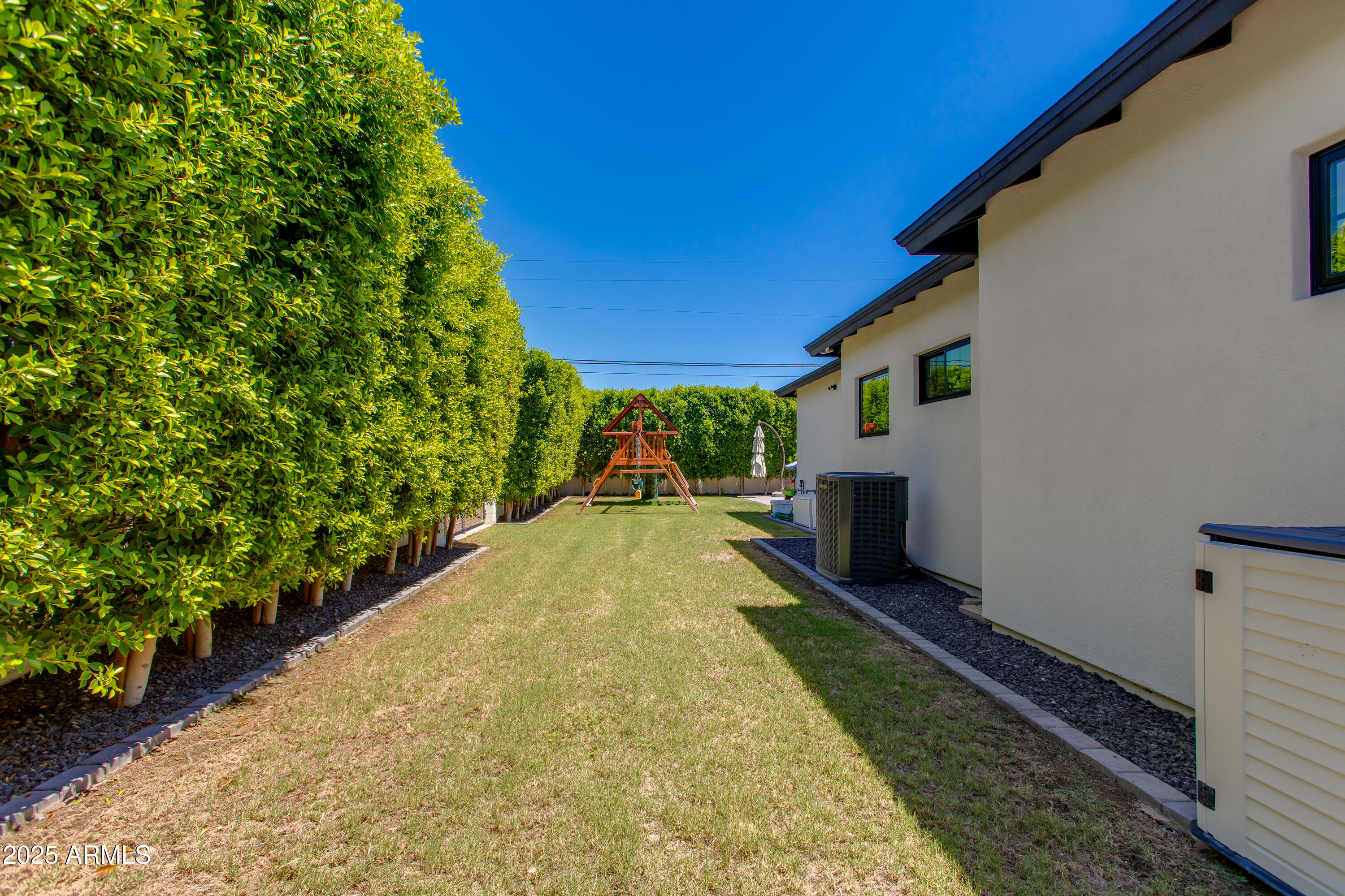 3802 E HIGHLAND Avenue