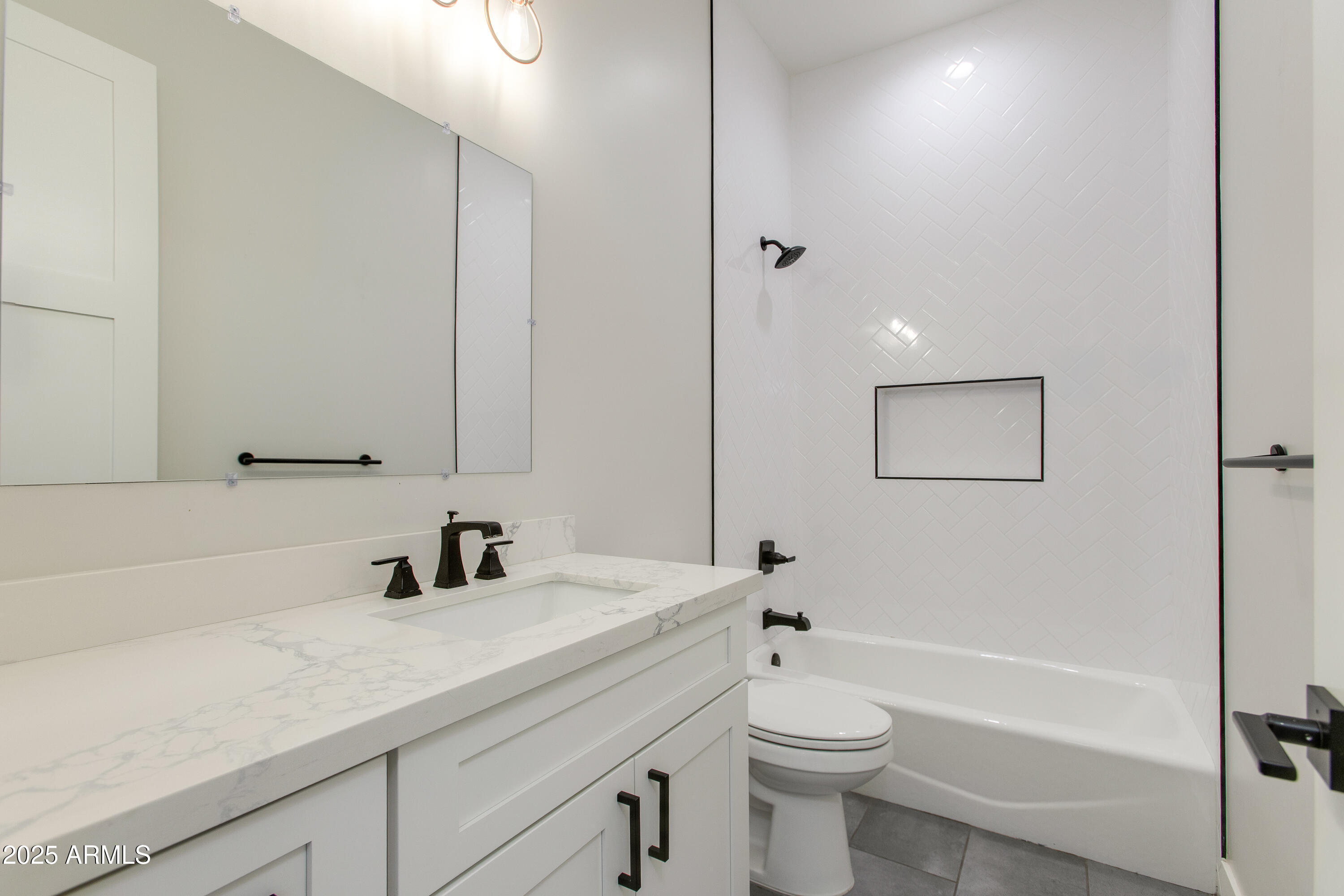 3802 E HIGHLAND Avenue