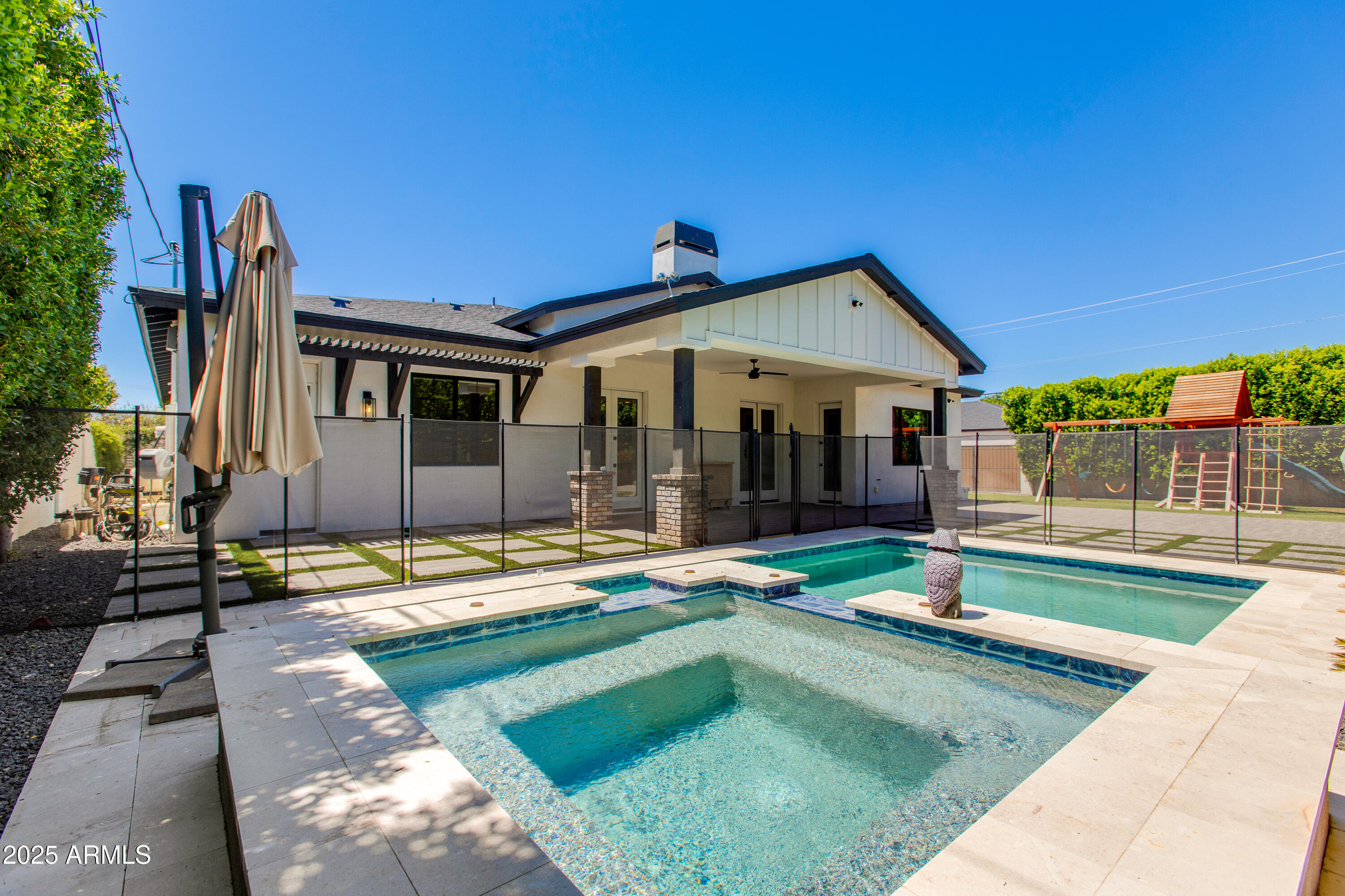 3802 E HIGHLAND Avenue